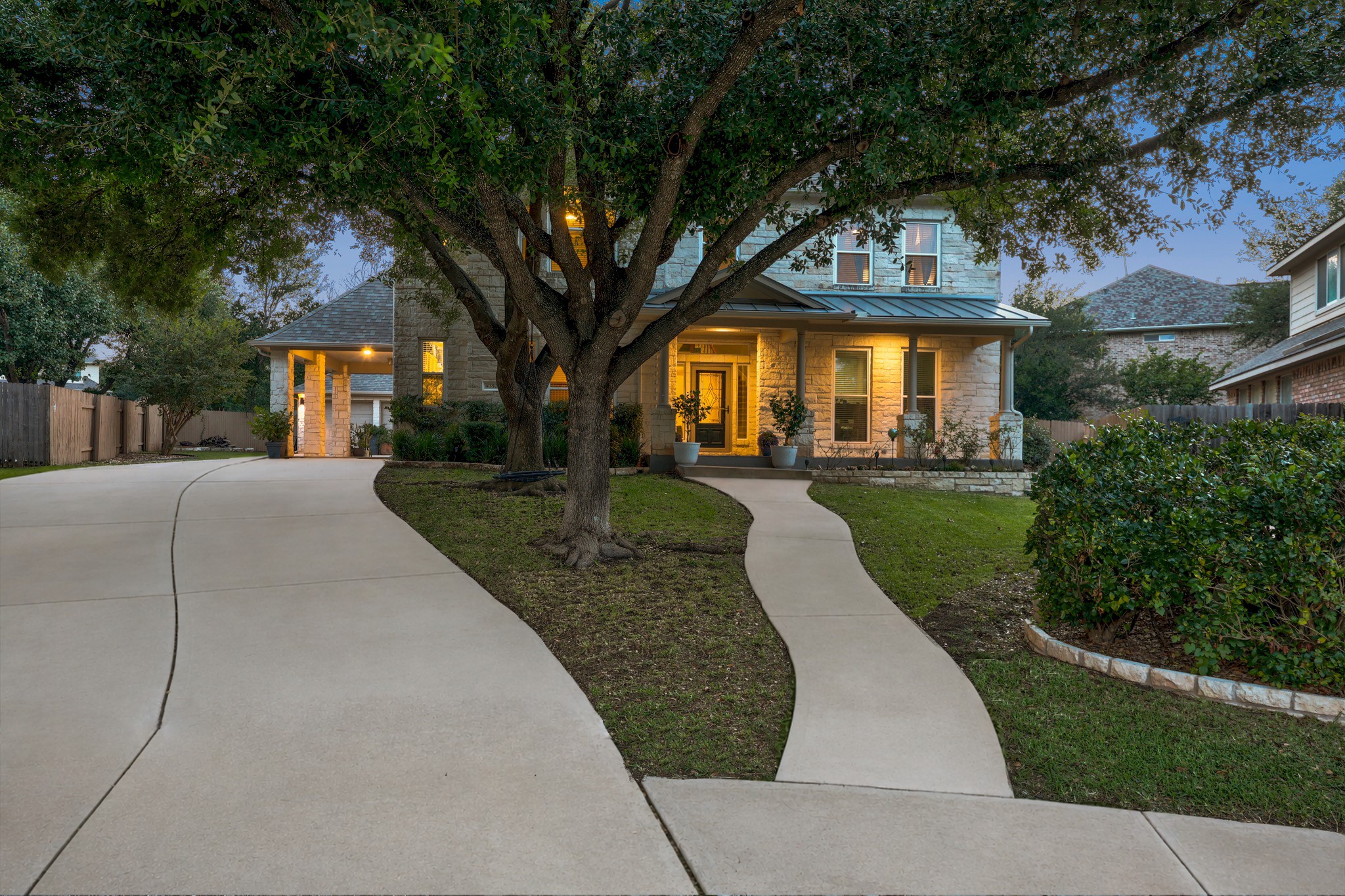 main property photo 36