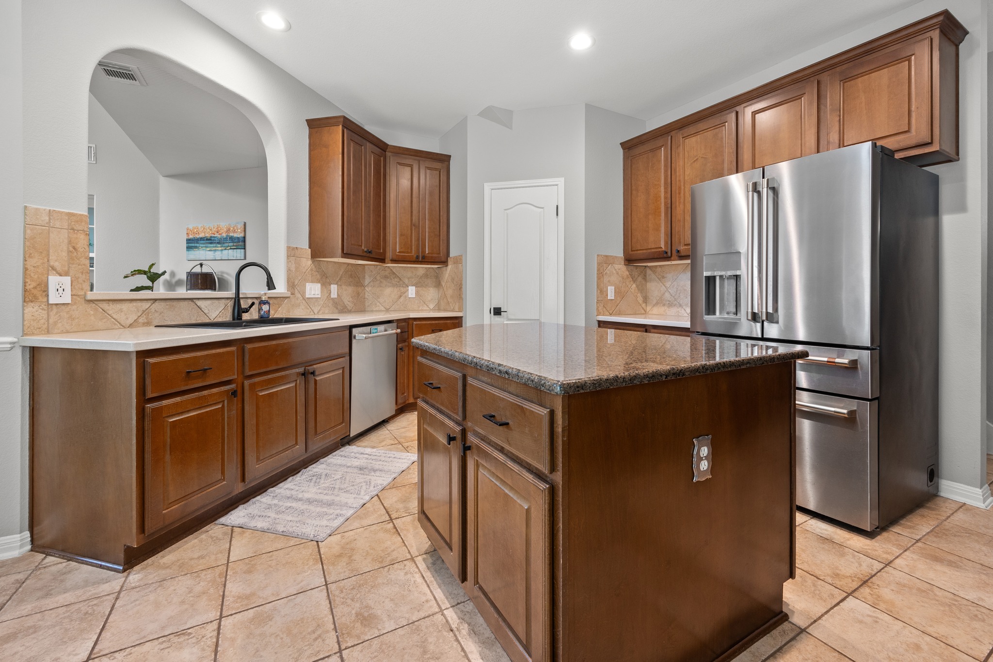 main property photo 7
