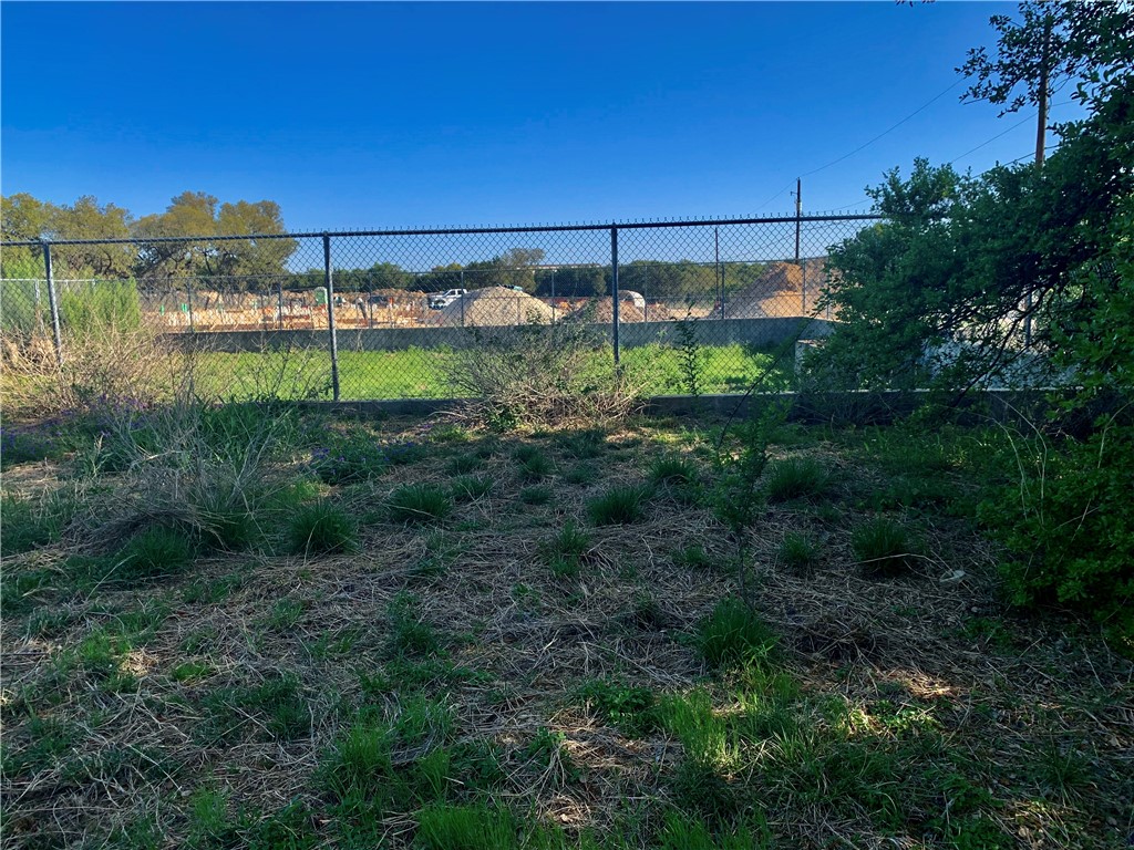 main property photo 27