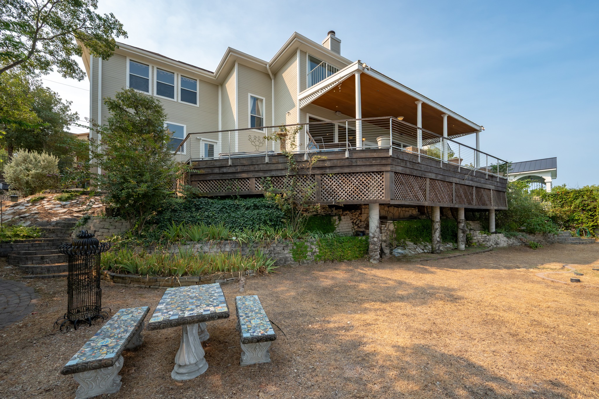 main property photo 28