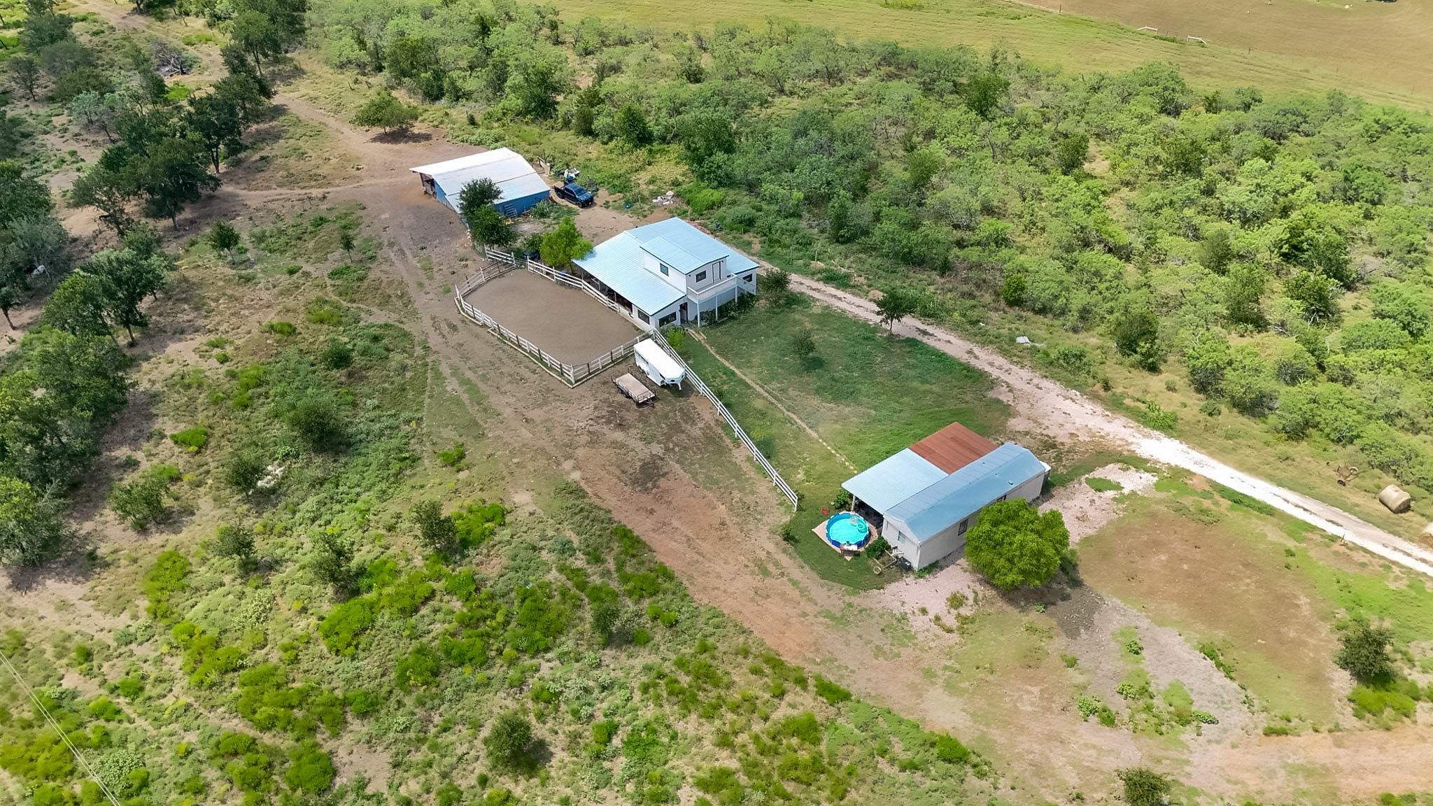 main property photo 4