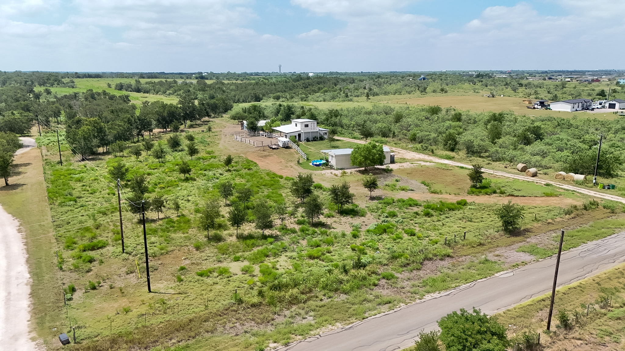 main property photo 6