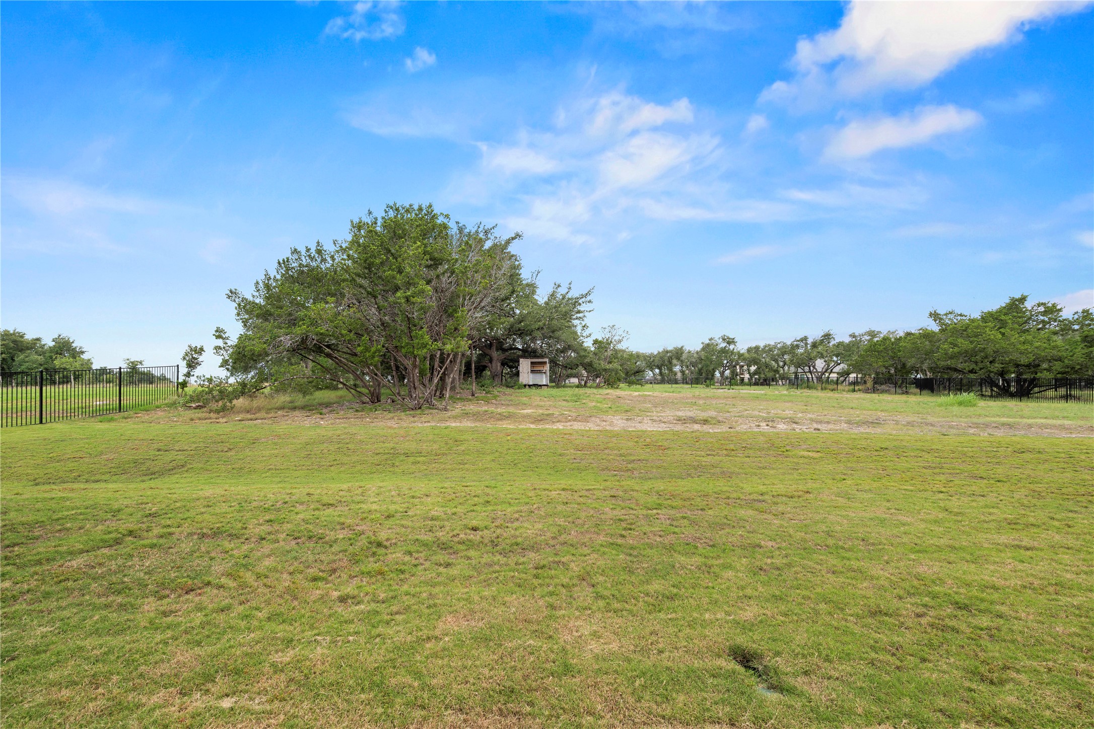 main property photo 32