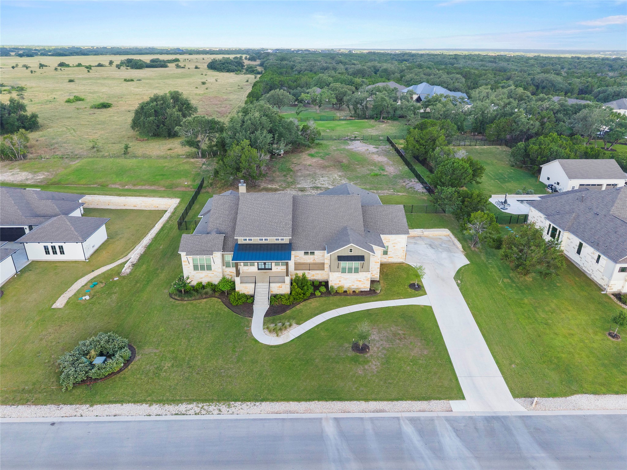 main property photo 36