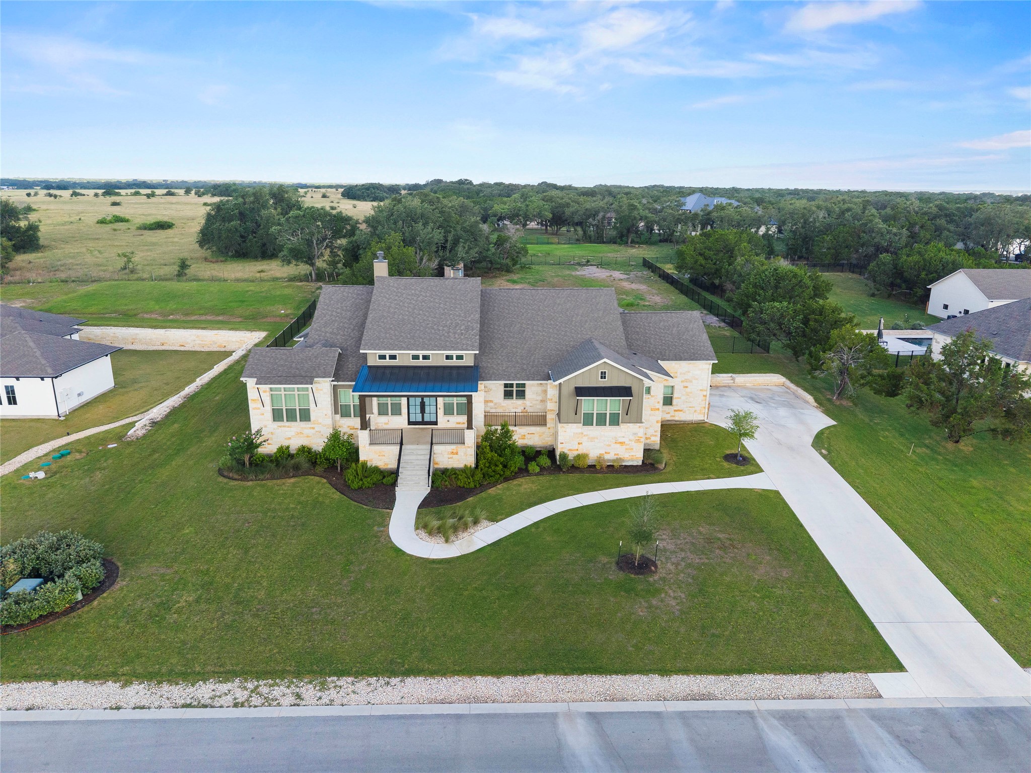 main property photo 38