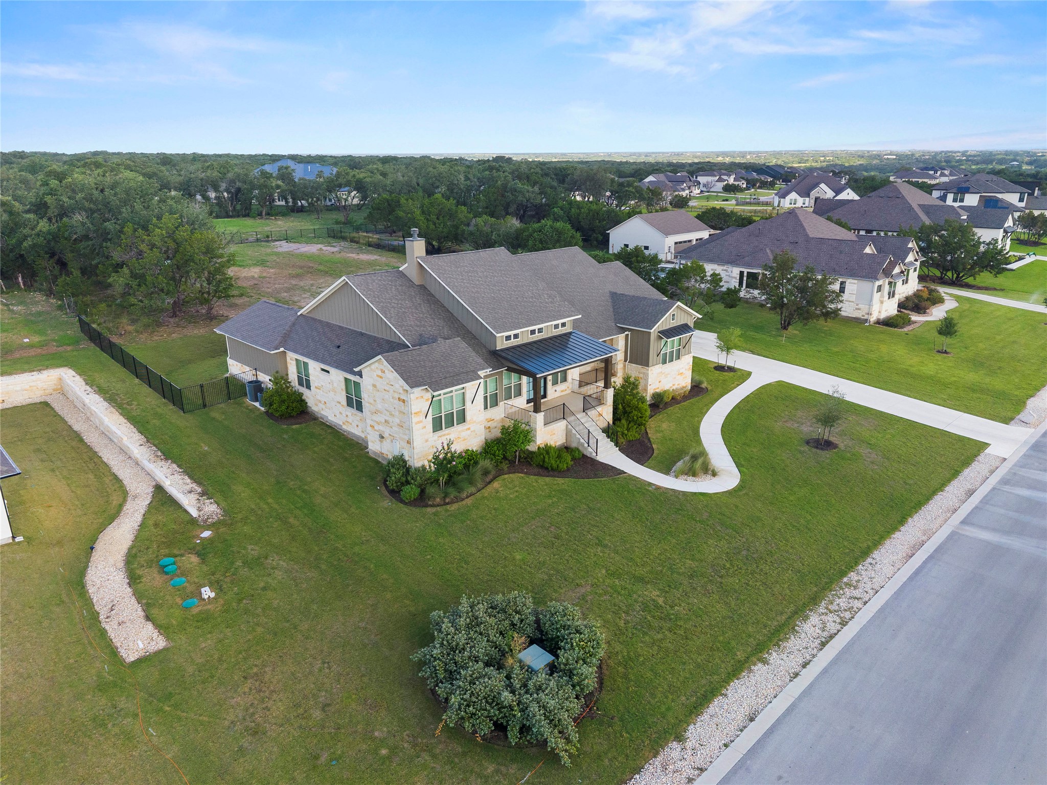 main property photo 39