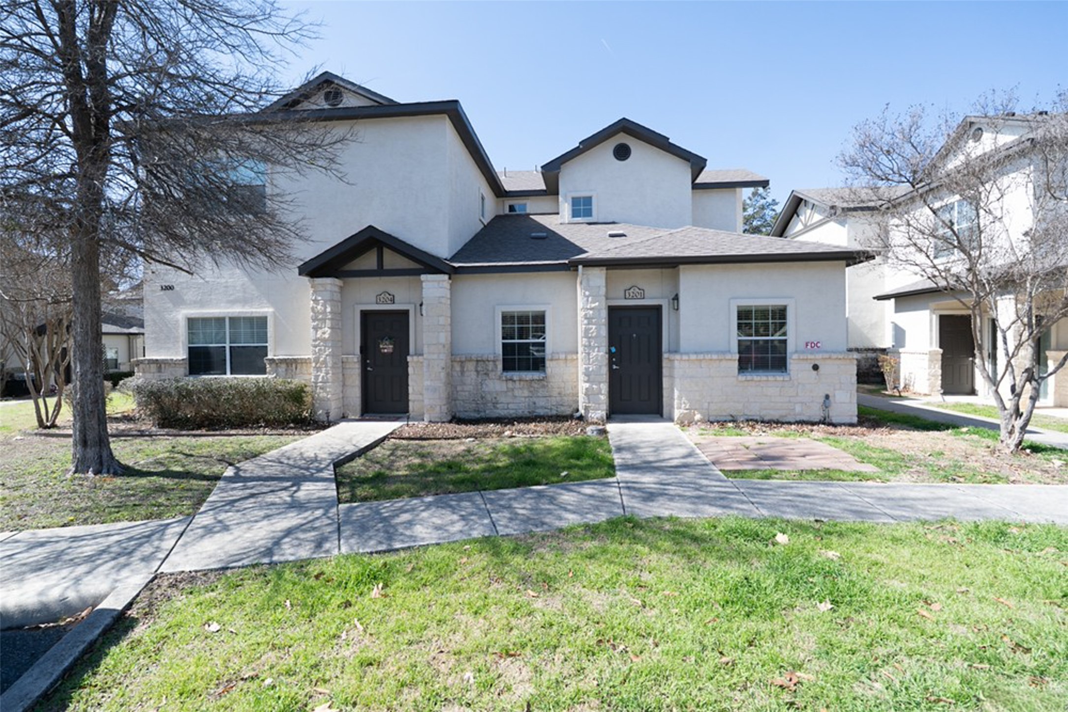 main property photo 22