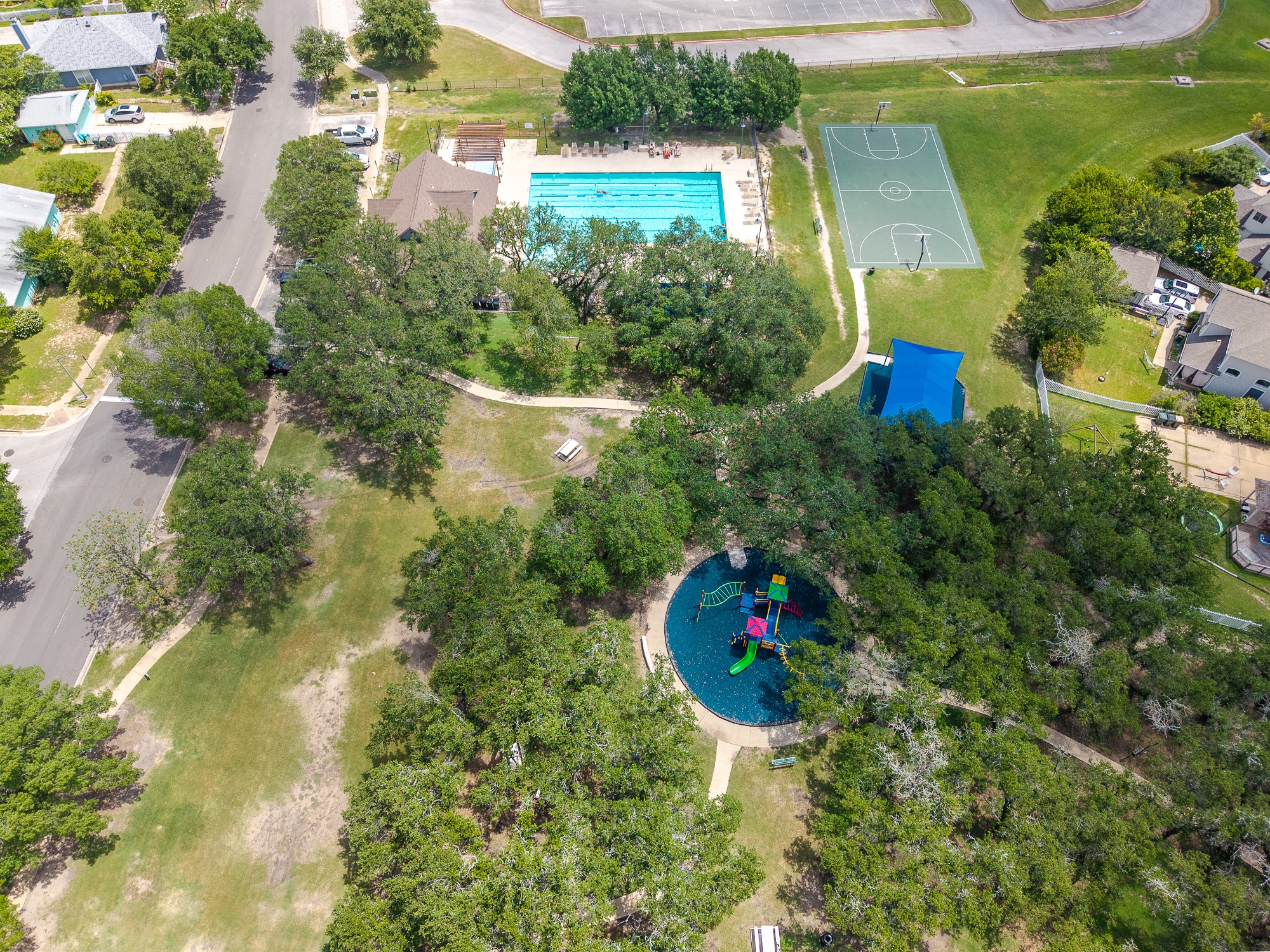 main property photo 38