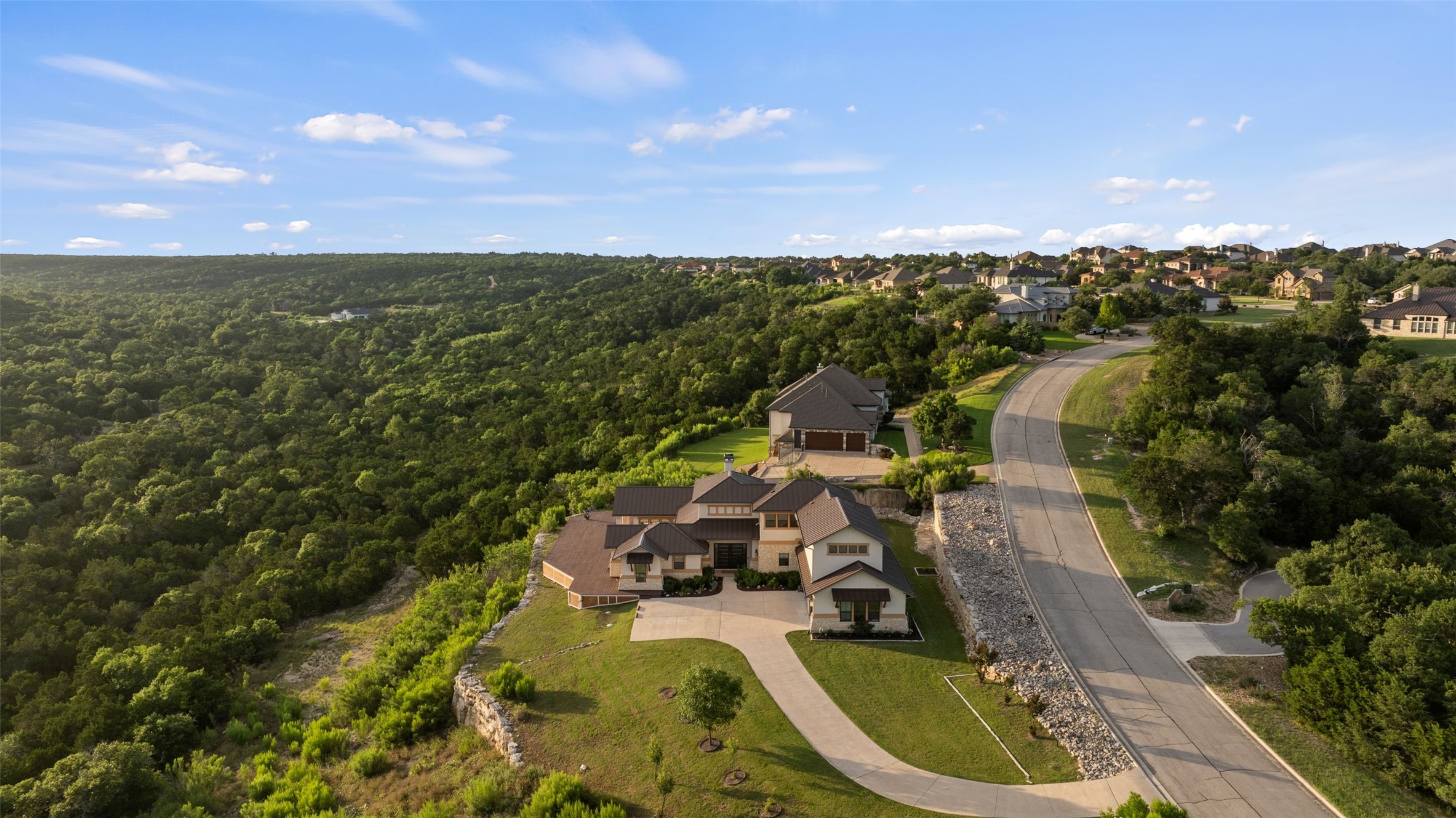 main property photo 36