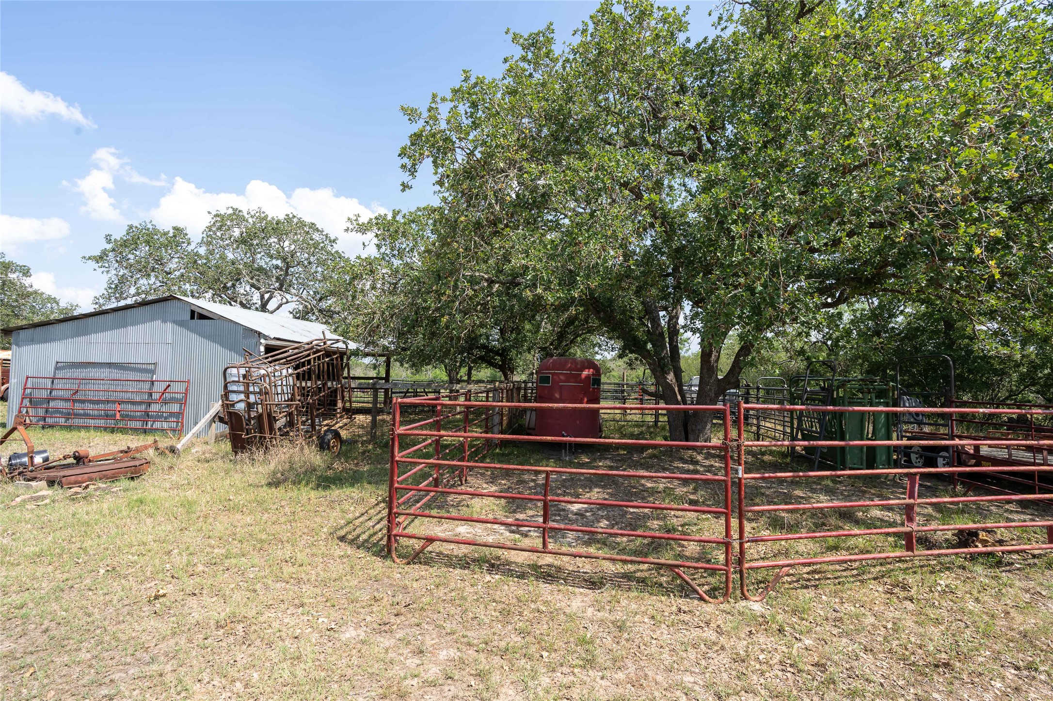 main property photo 18
