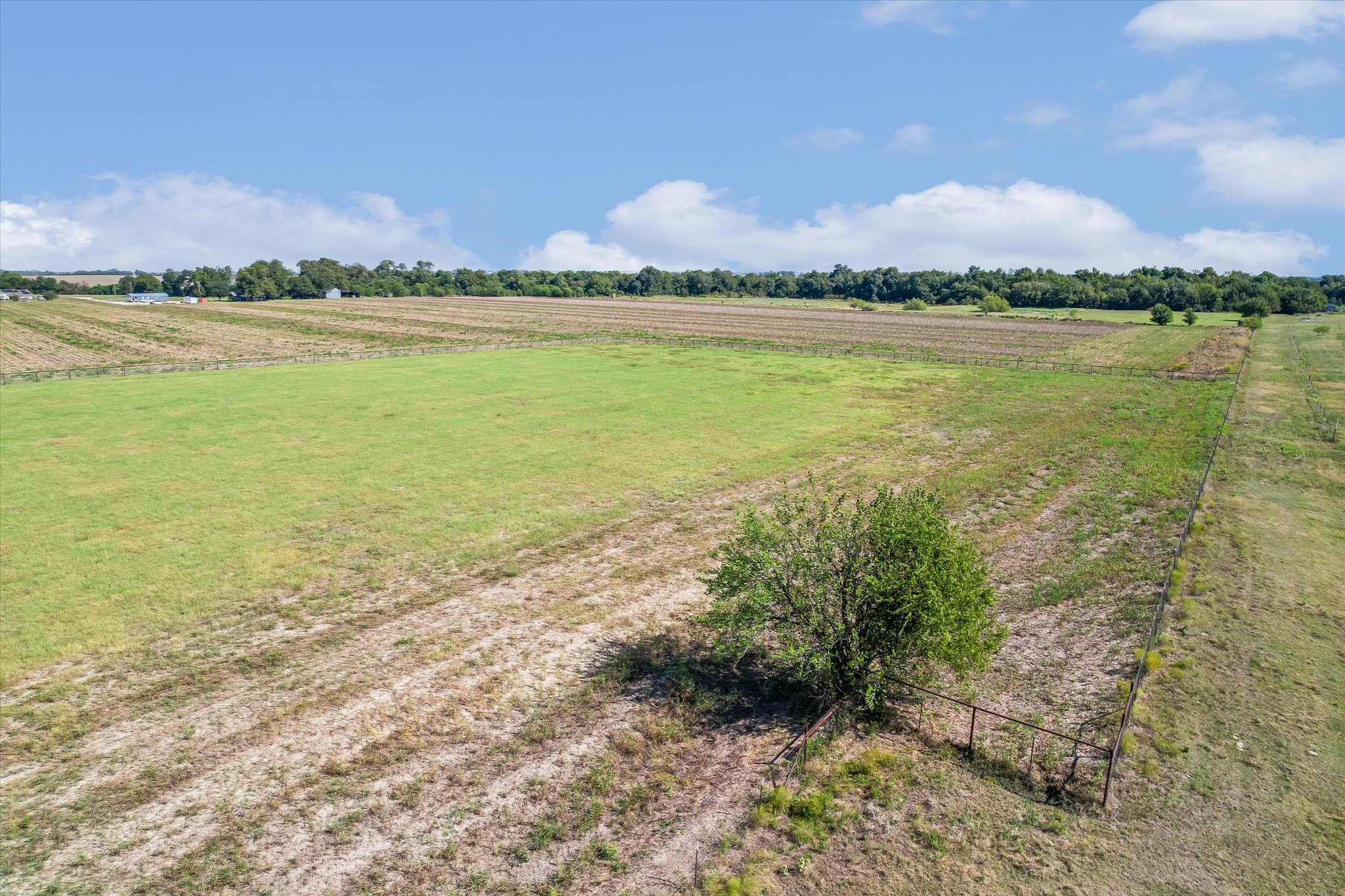 main property photo 13