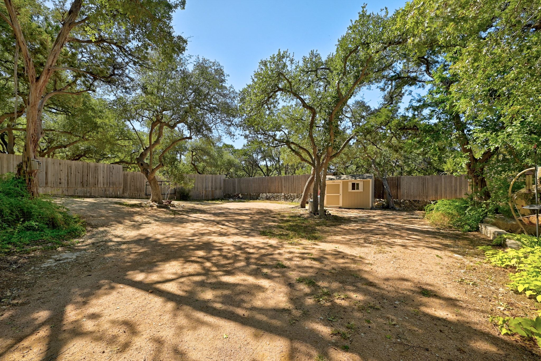 main property photo 27
