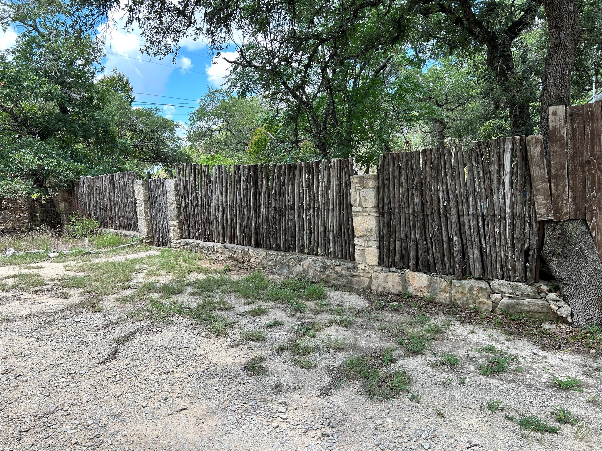main property photo 34