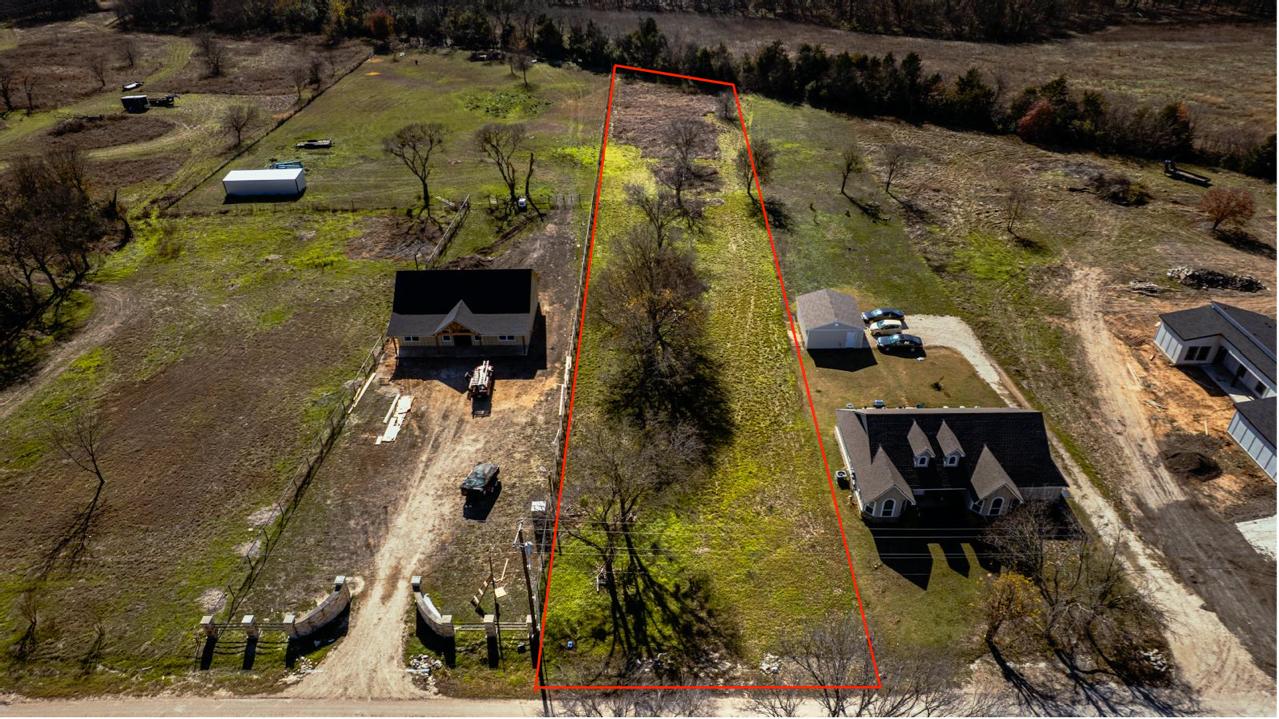 main property photo 12