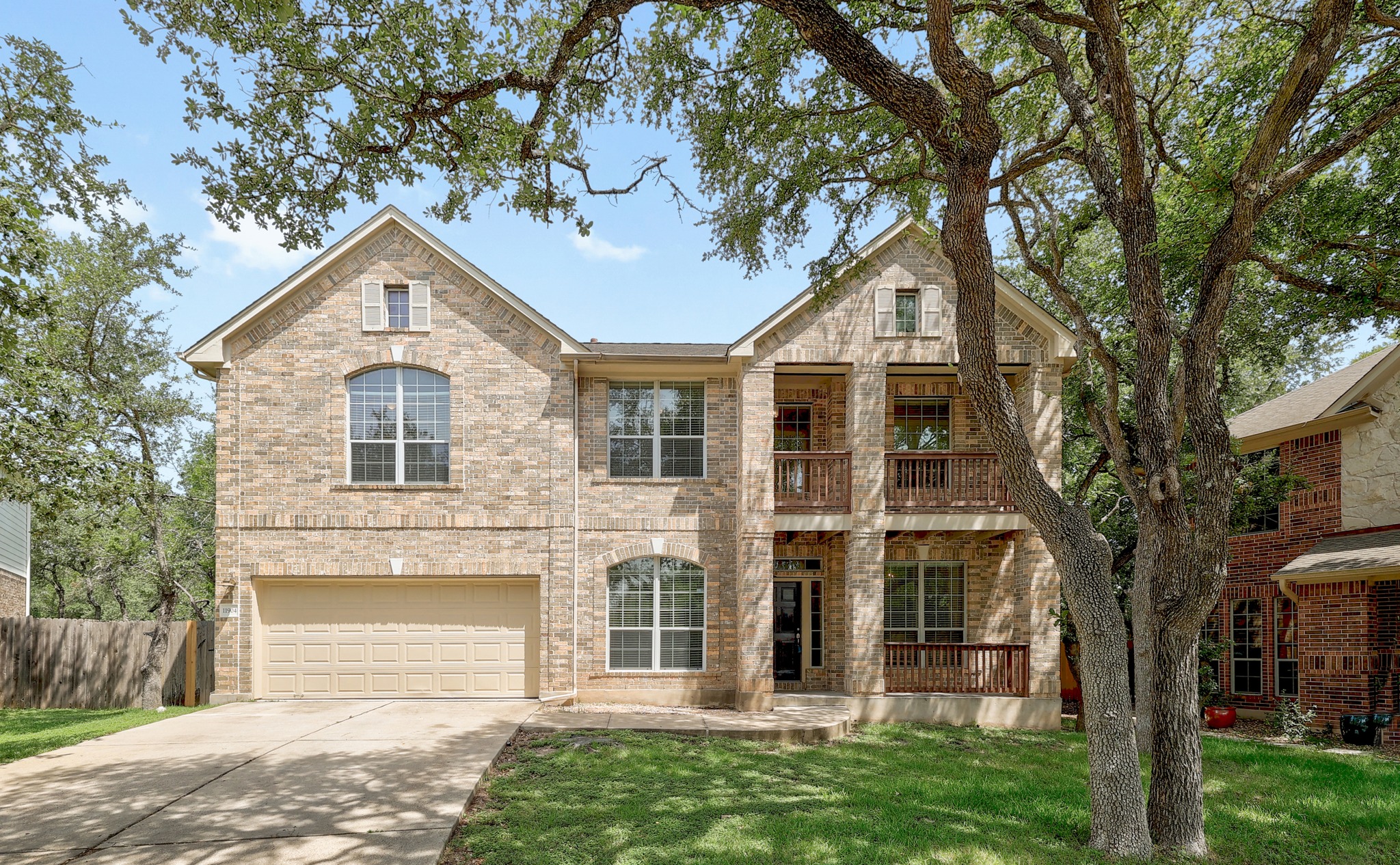 main property photo 9