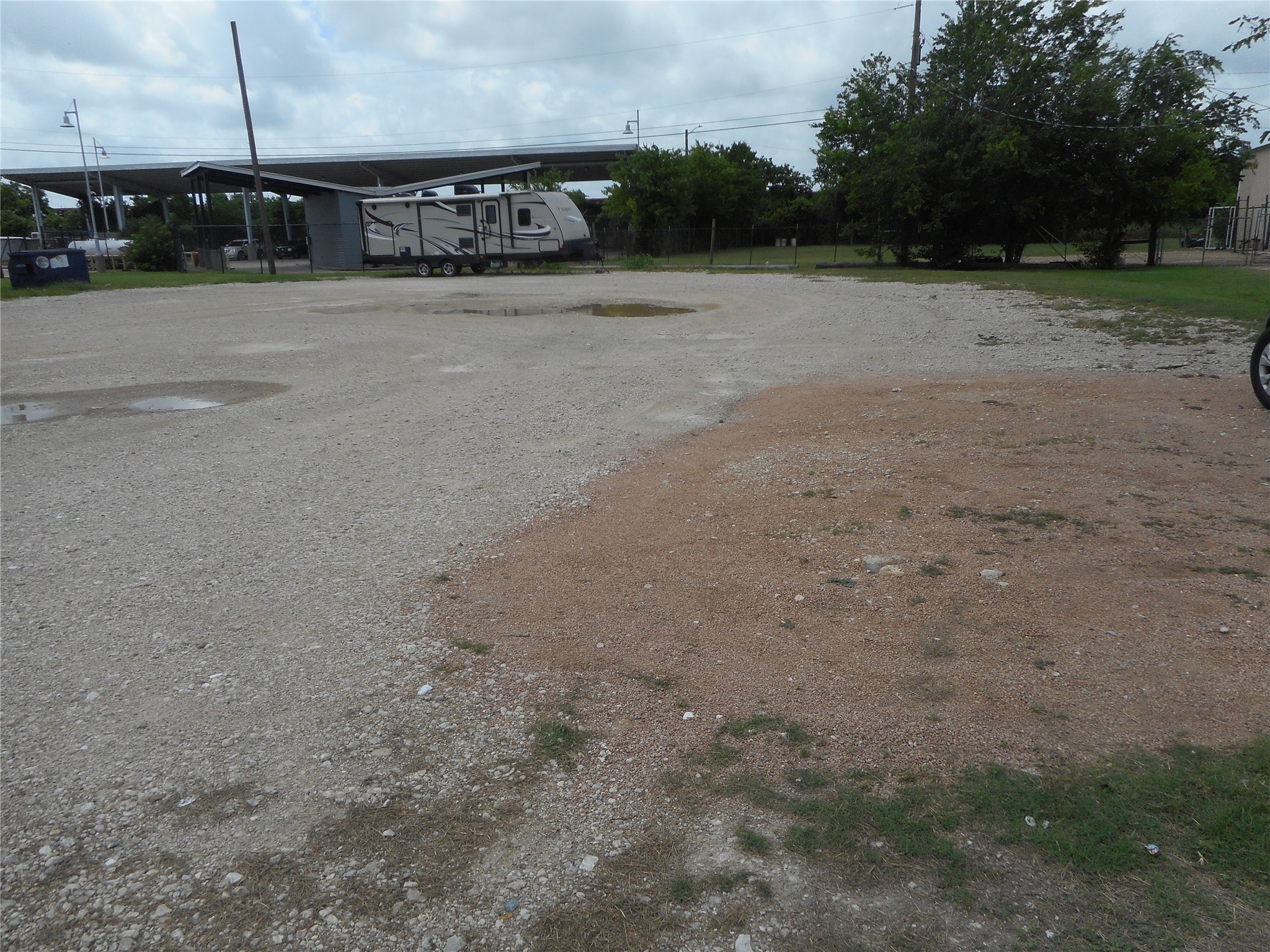 main property photo 9