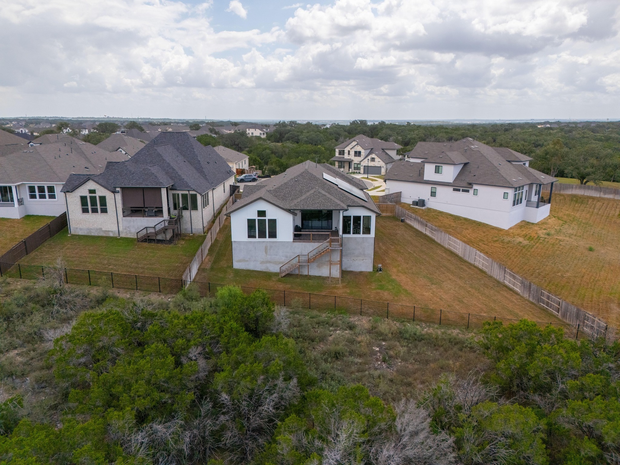 main property photo 39