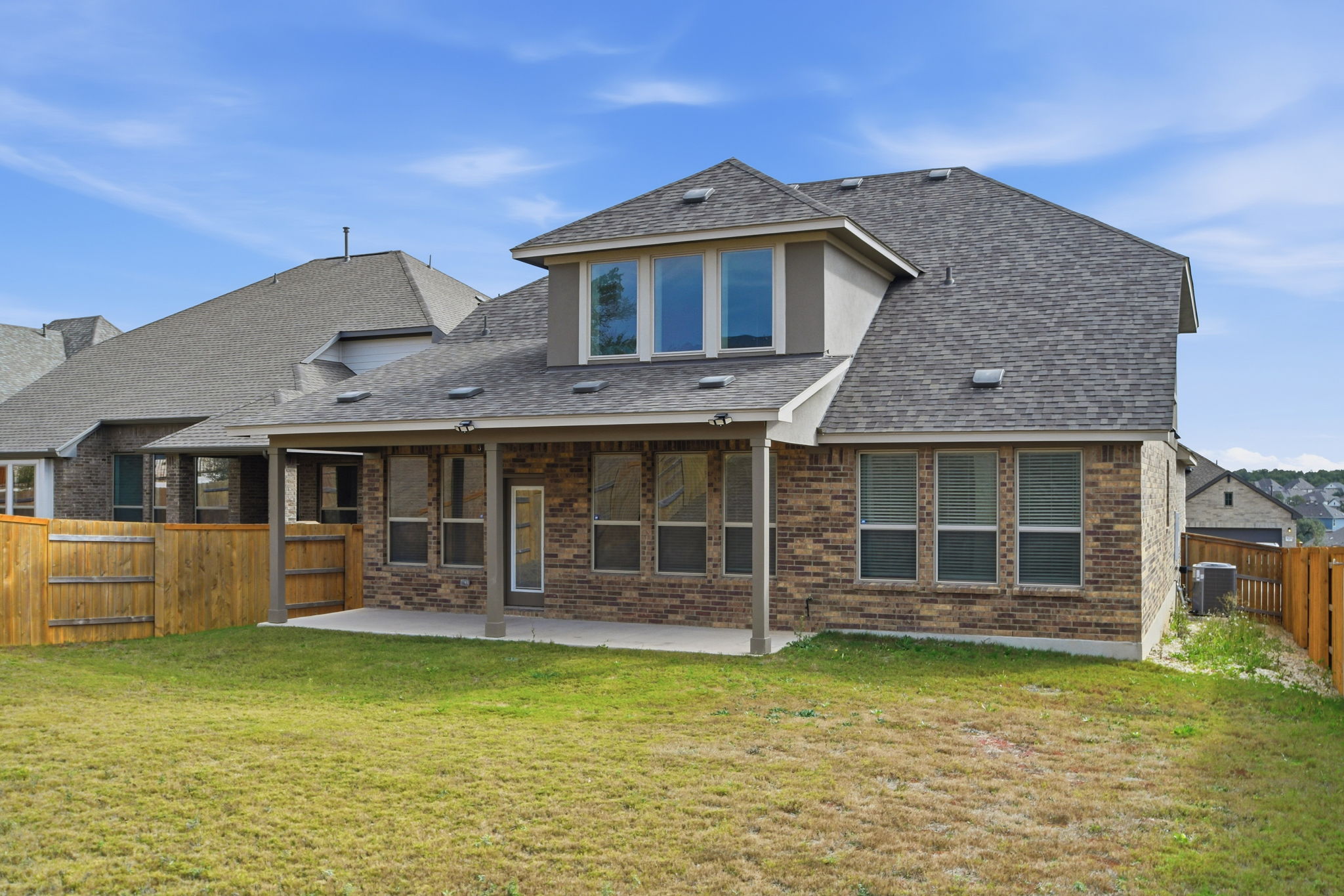 main property photo 29