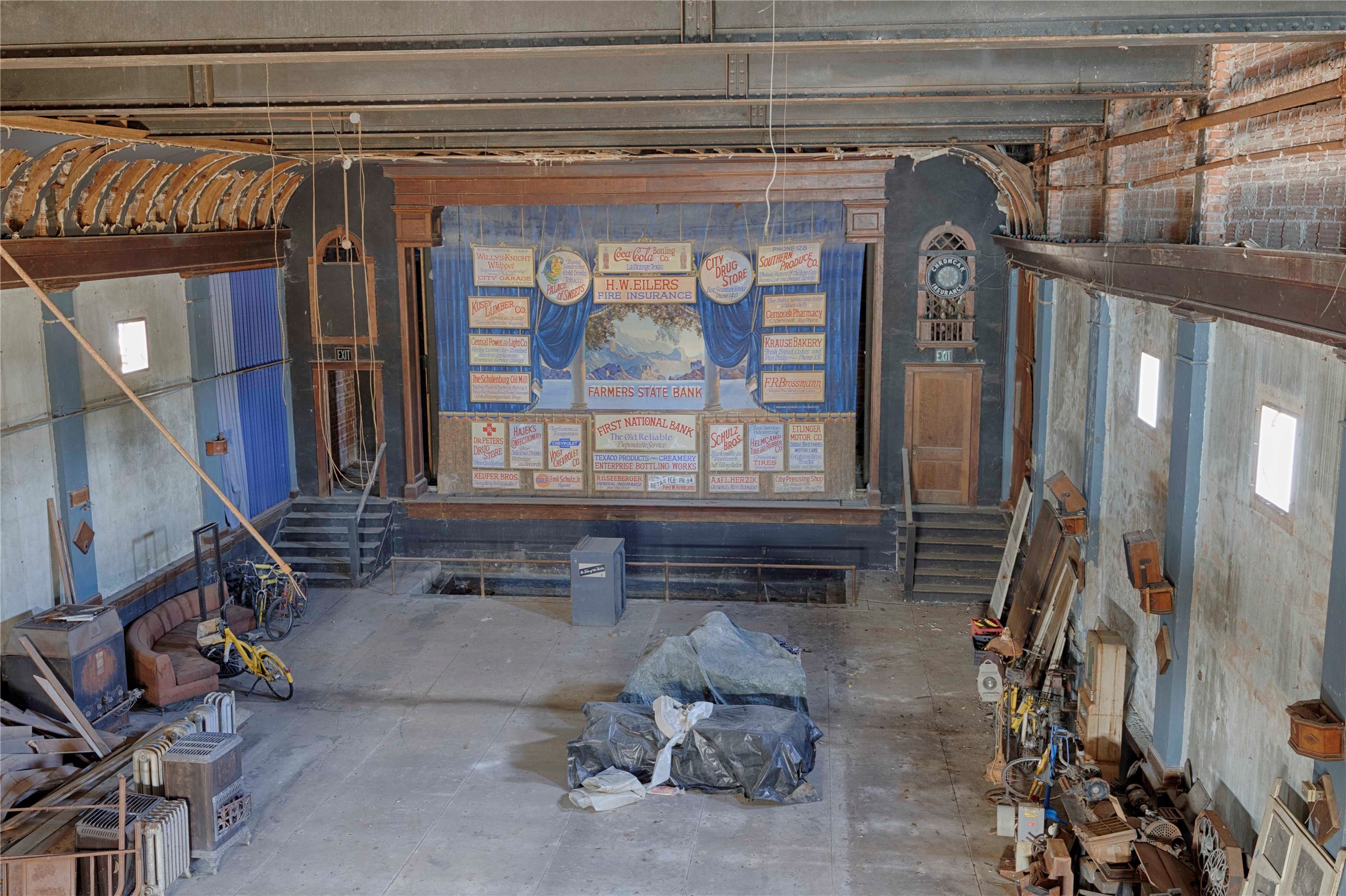 main property photo 16