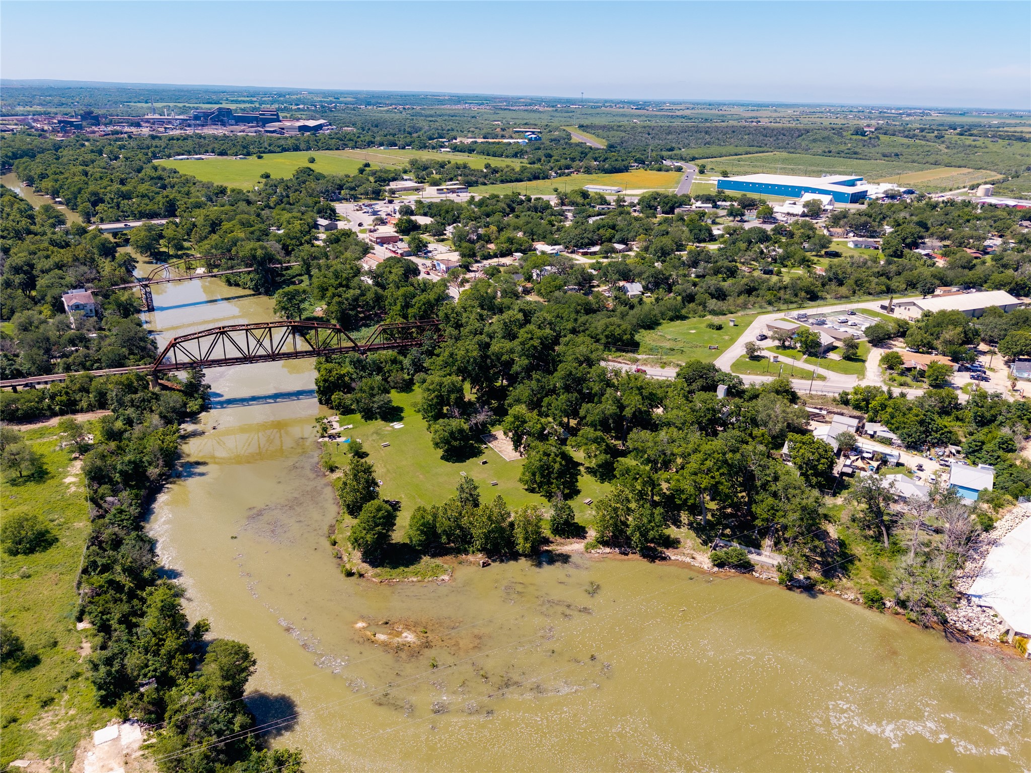 main property photo 38