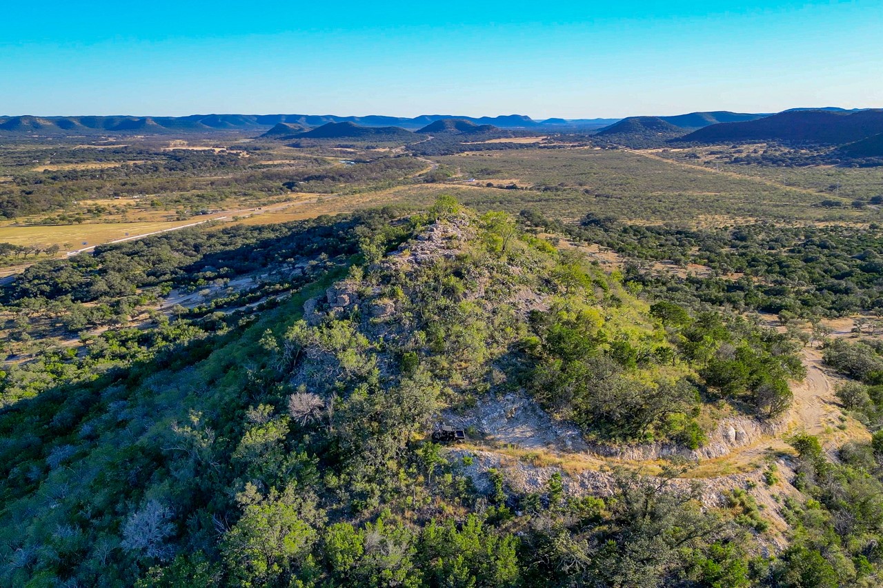 main property photo 11