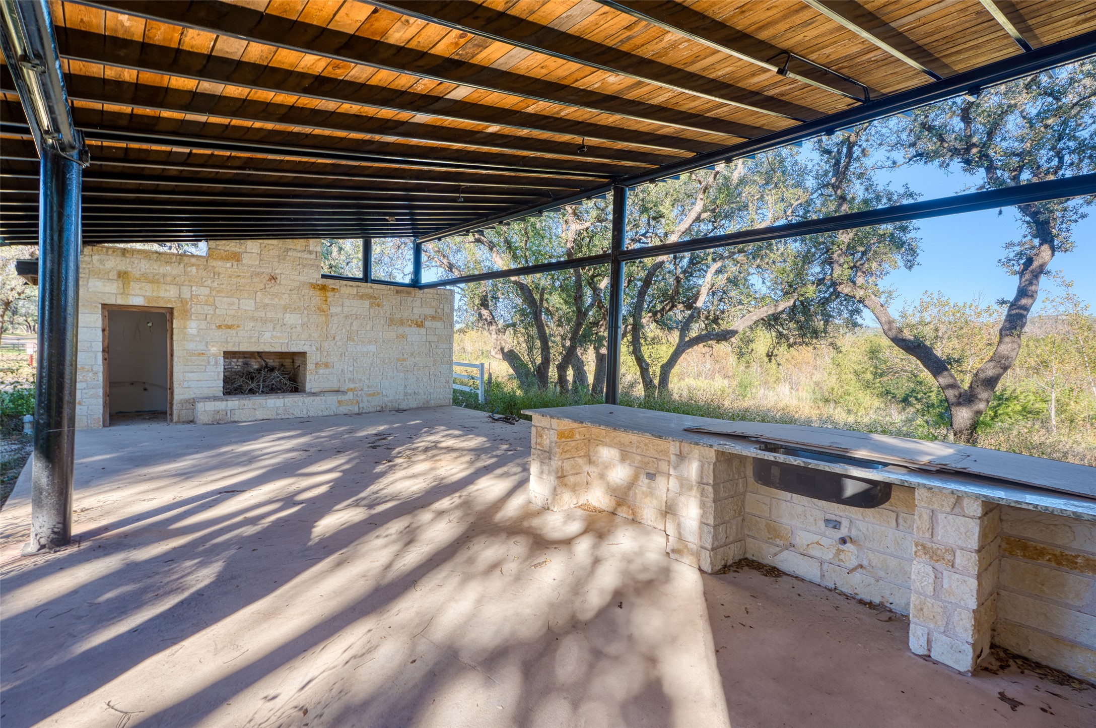 main property photo 35