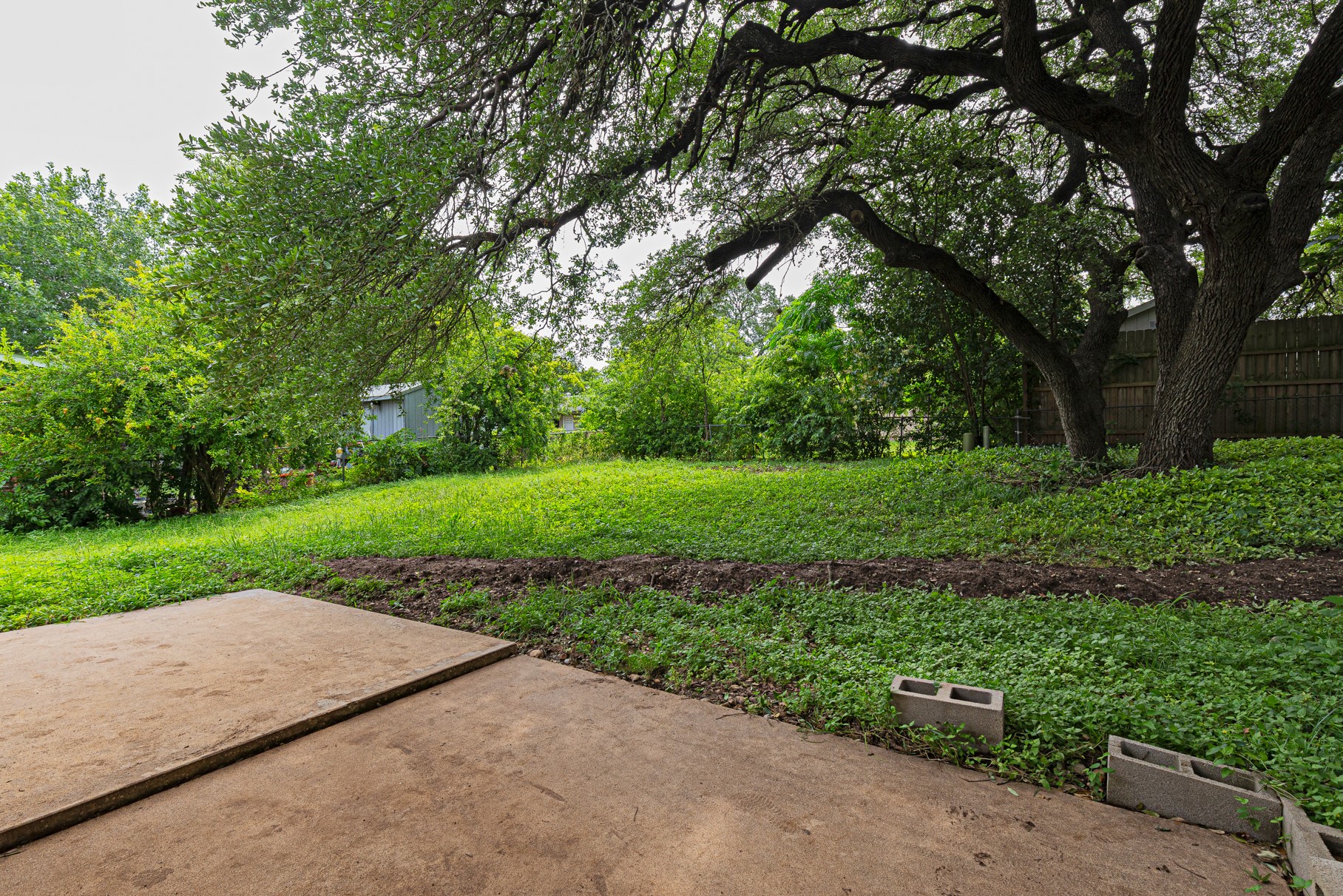 main property photo 19