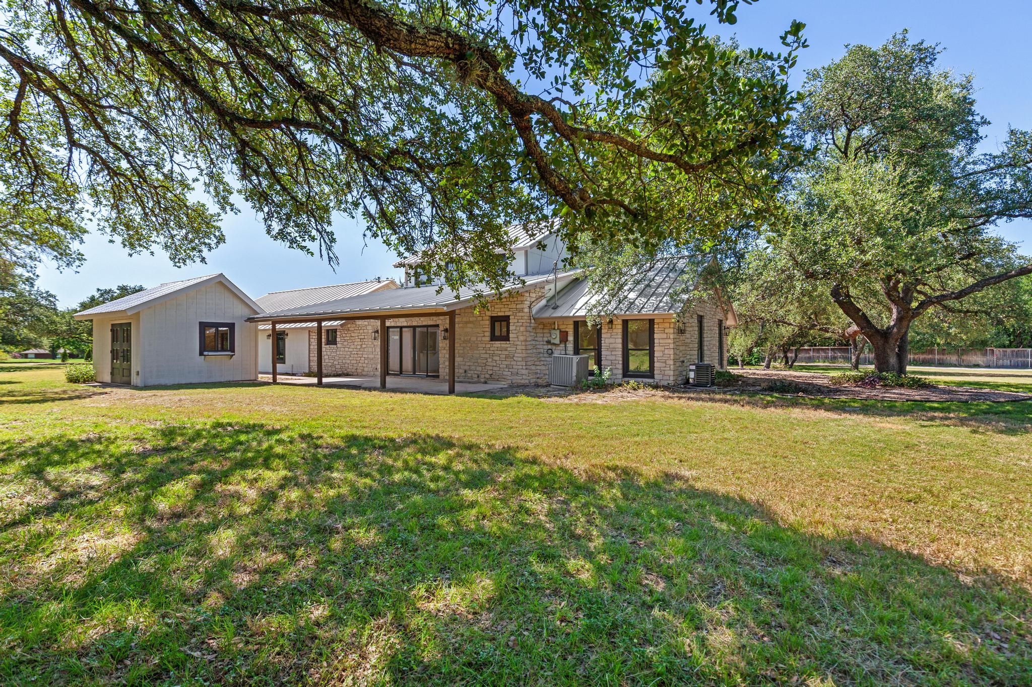main property photo 25
