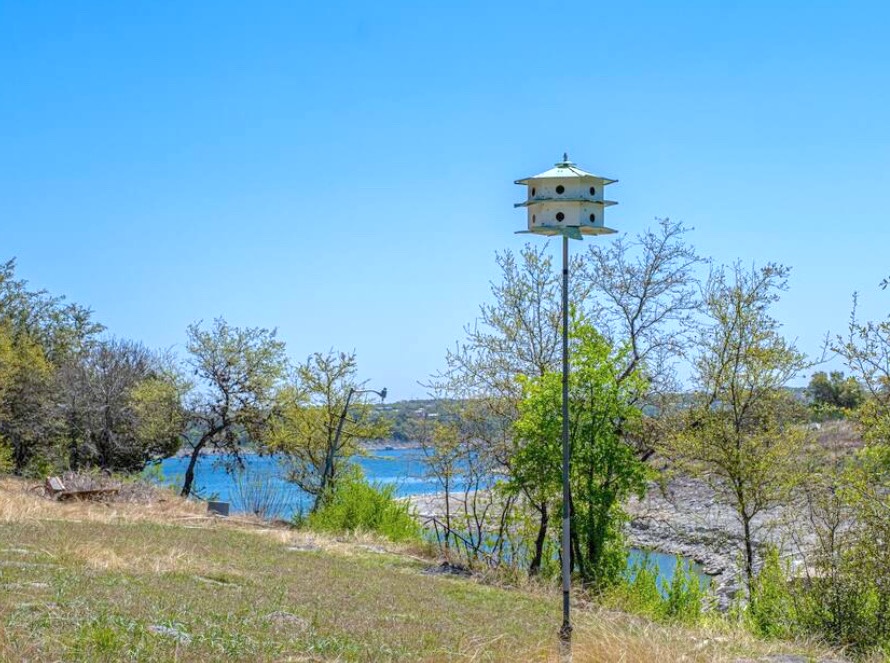 main property photo 29