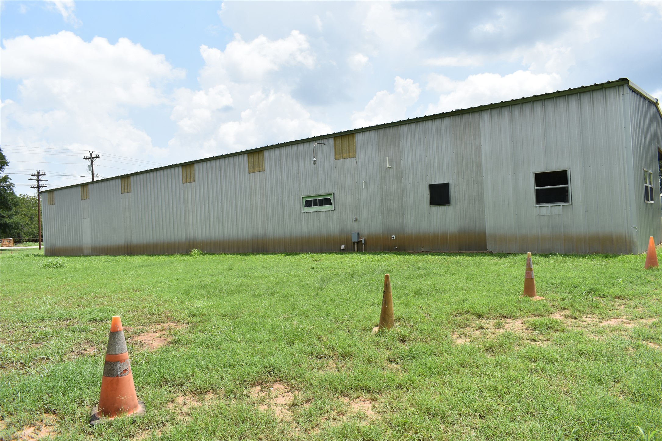 main property photo 12