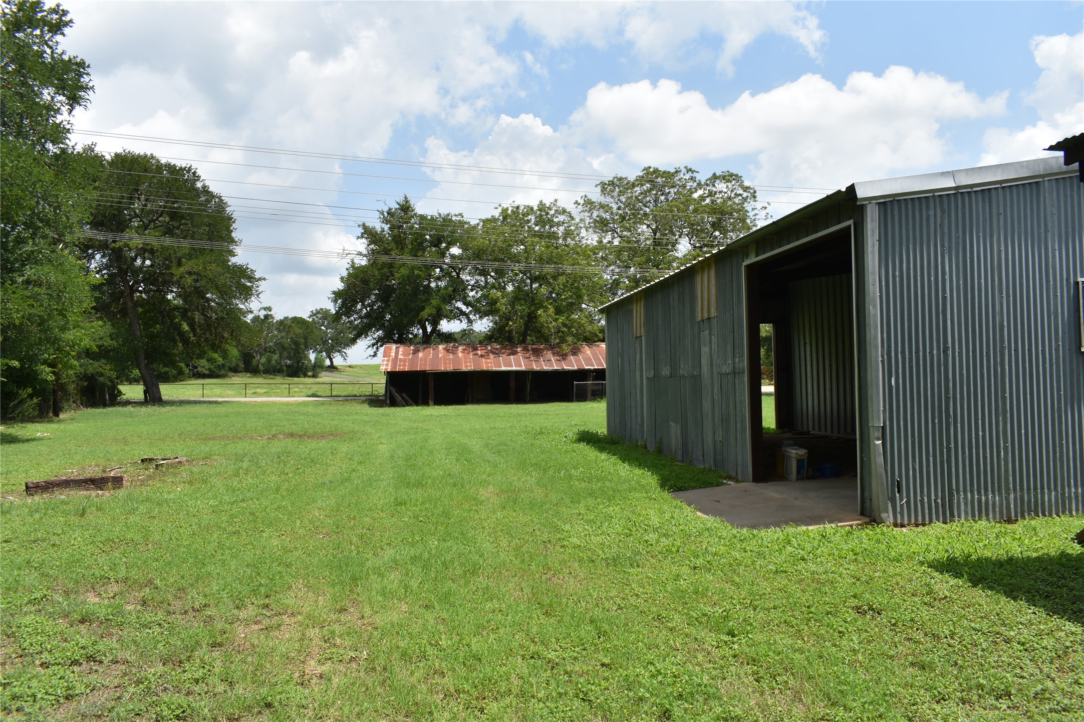 main property photo 14