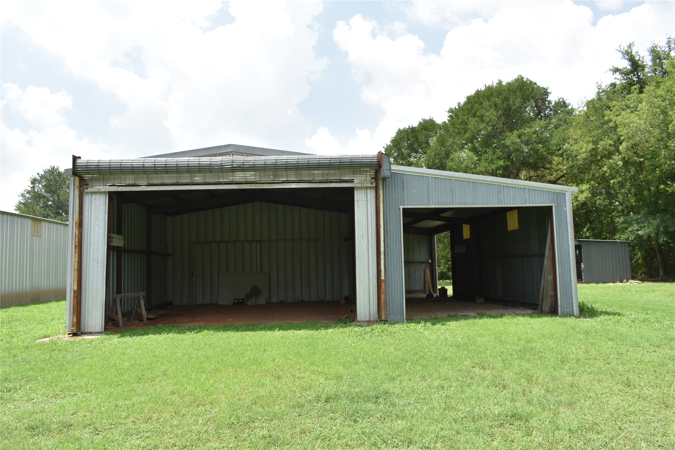 main property photo 19