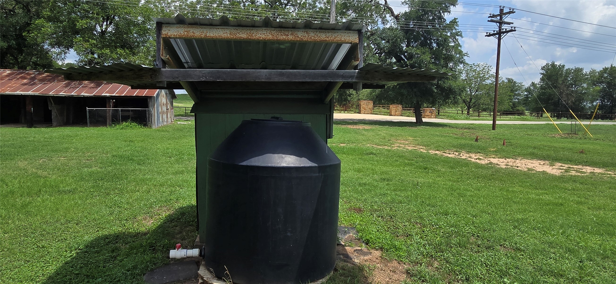 main property photo 26