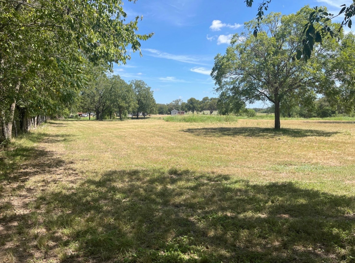main property photo 32