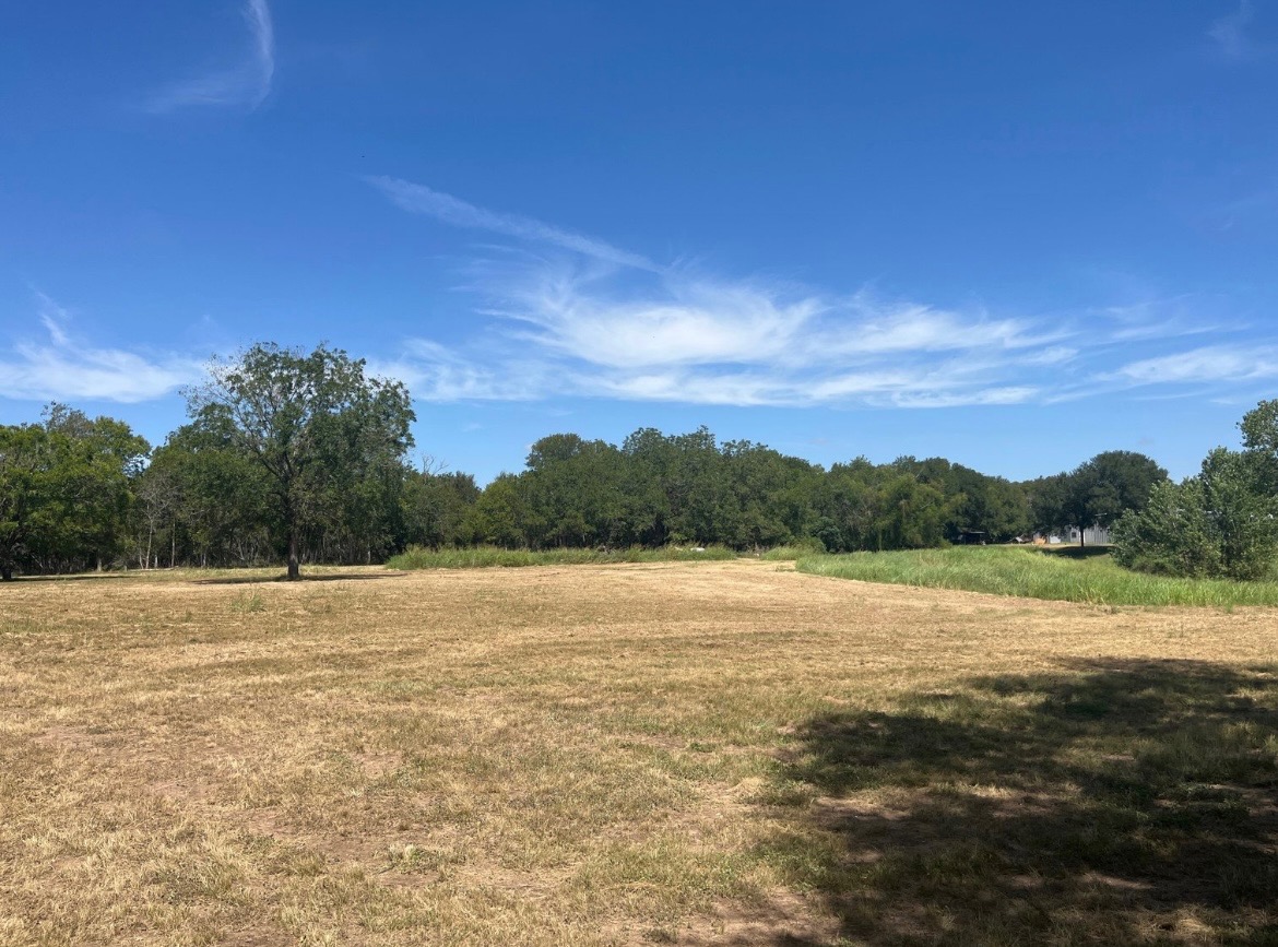 main property photo 36