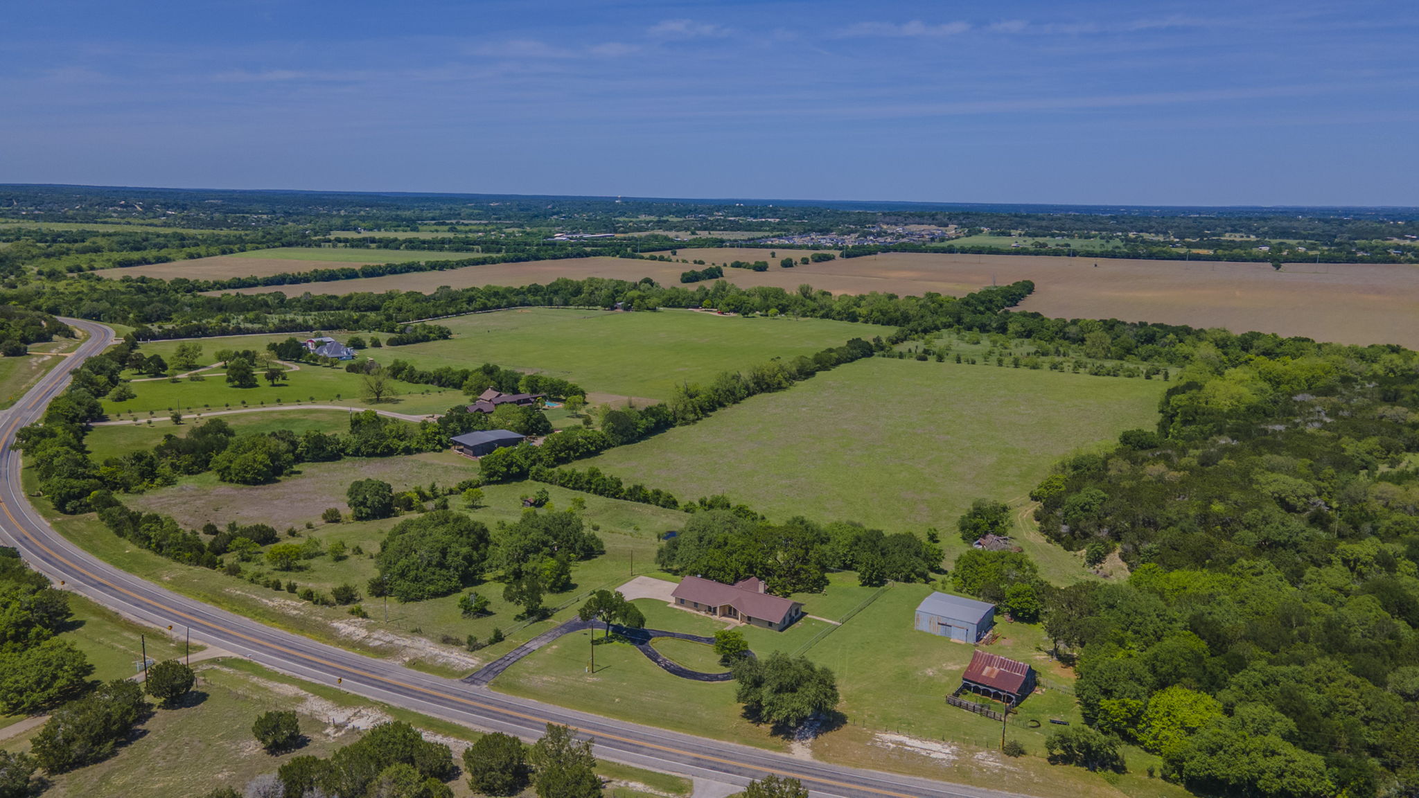 main property photo 2