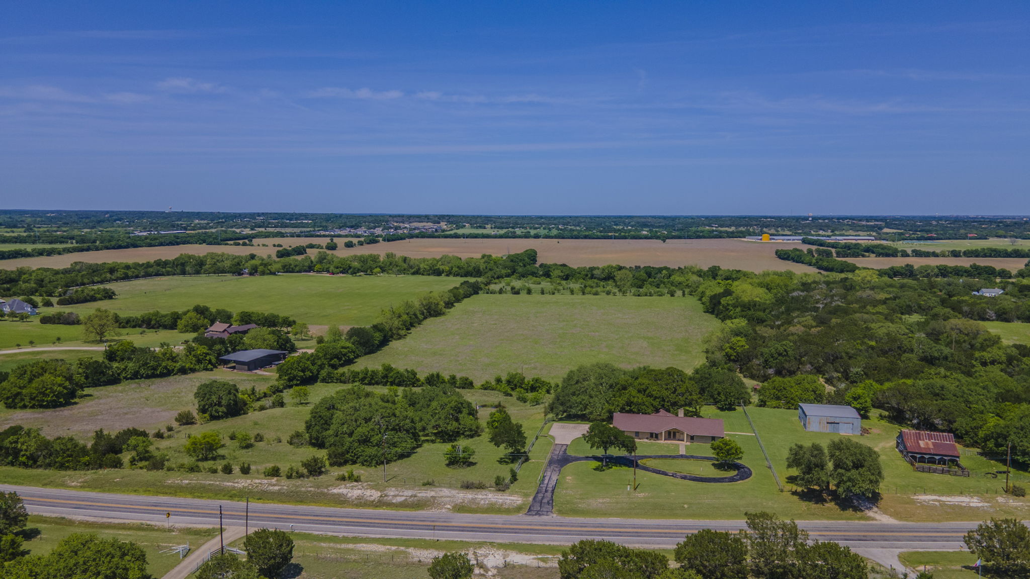 main property photo 34