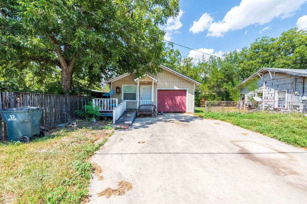 main property photo 4