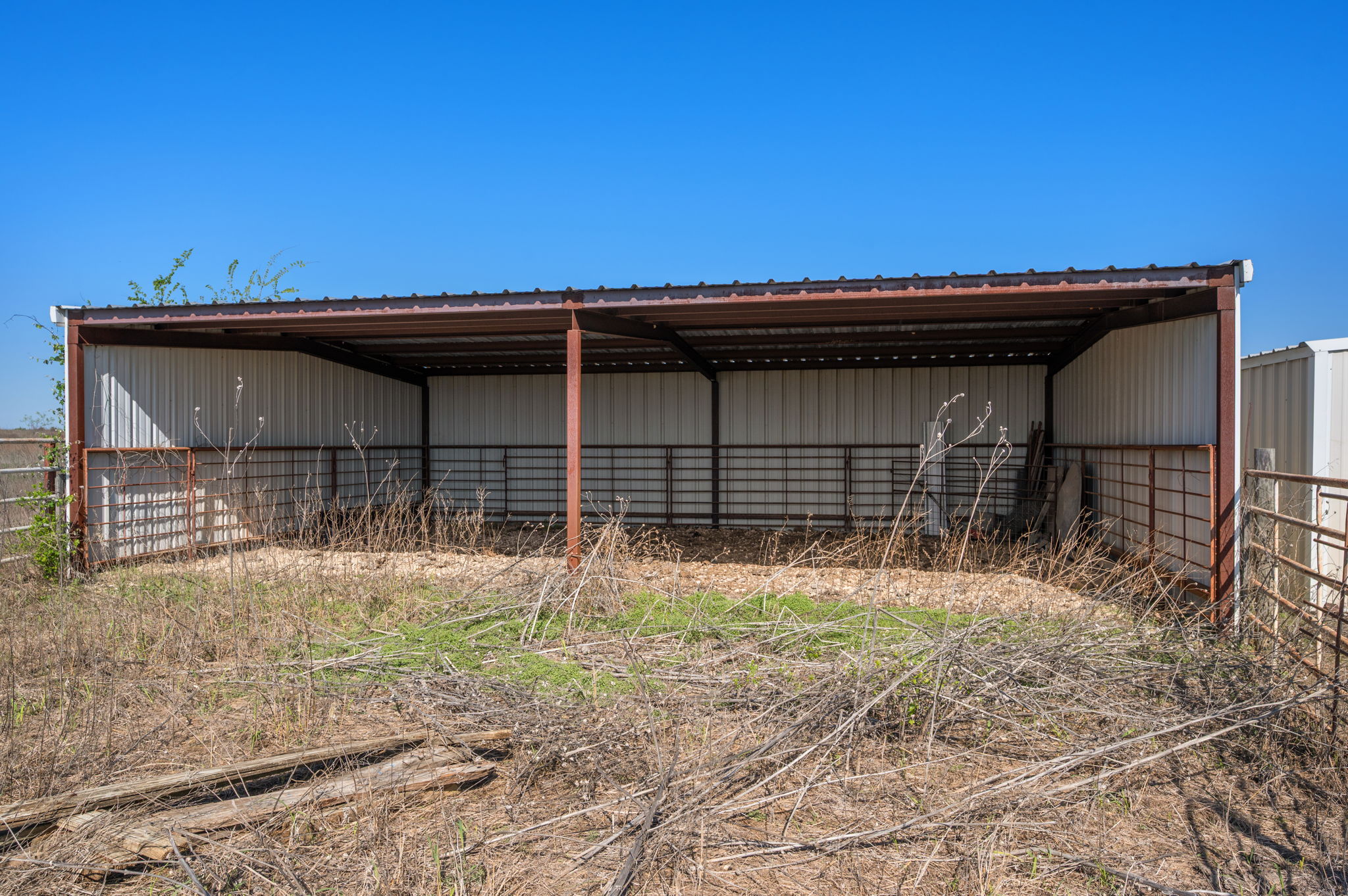 main property photo 20