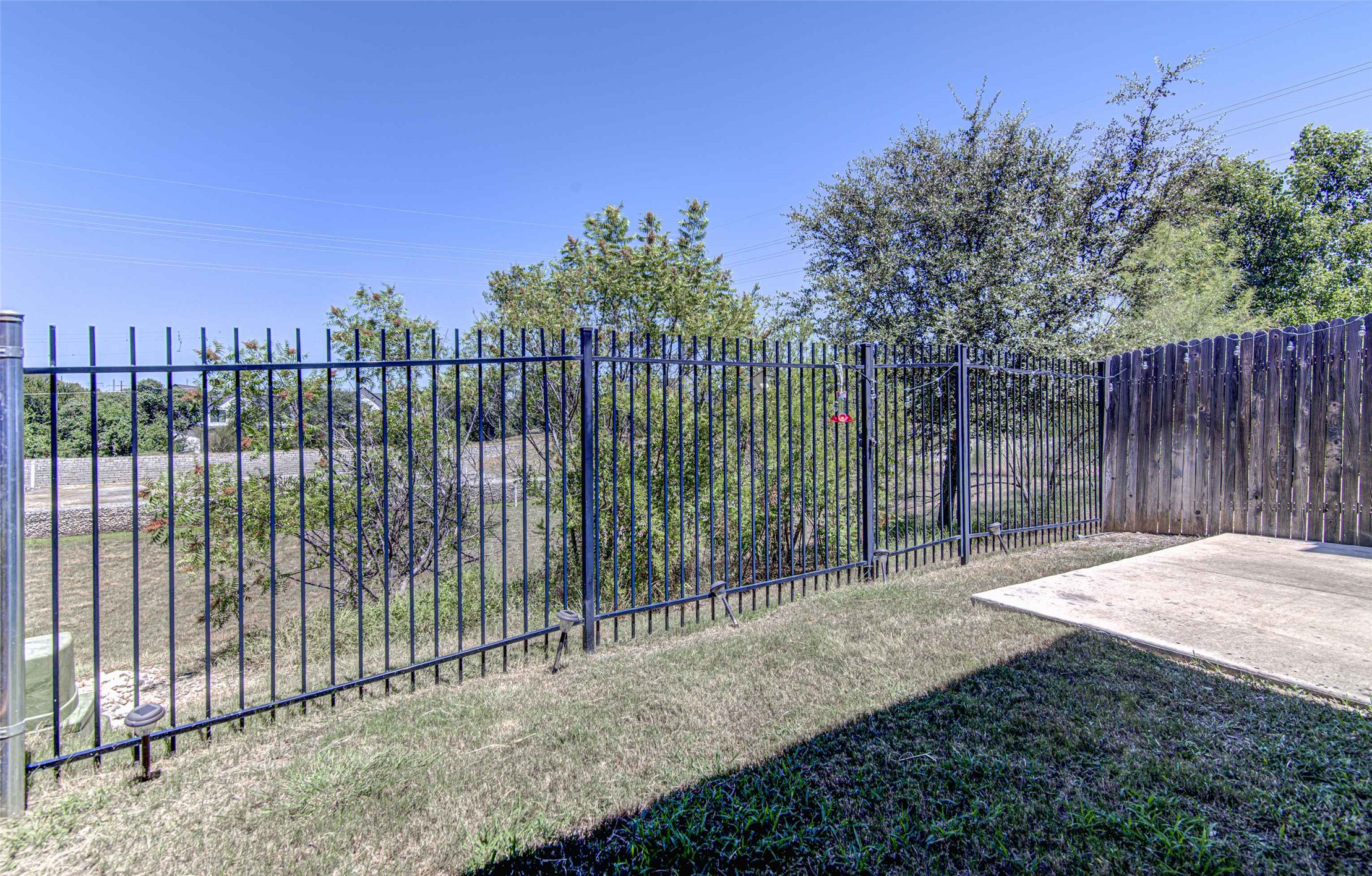 main property photo 30