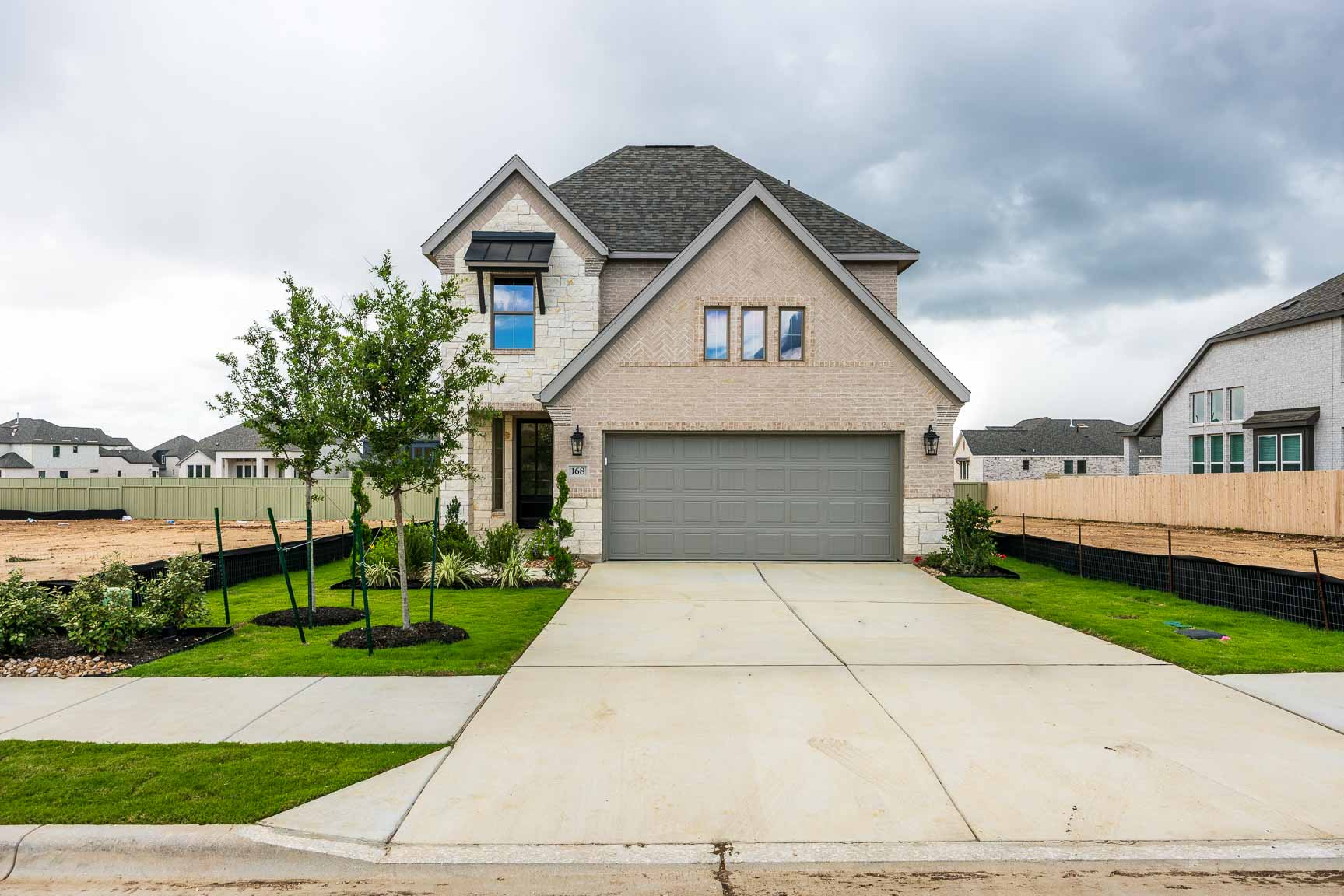main property photo 11