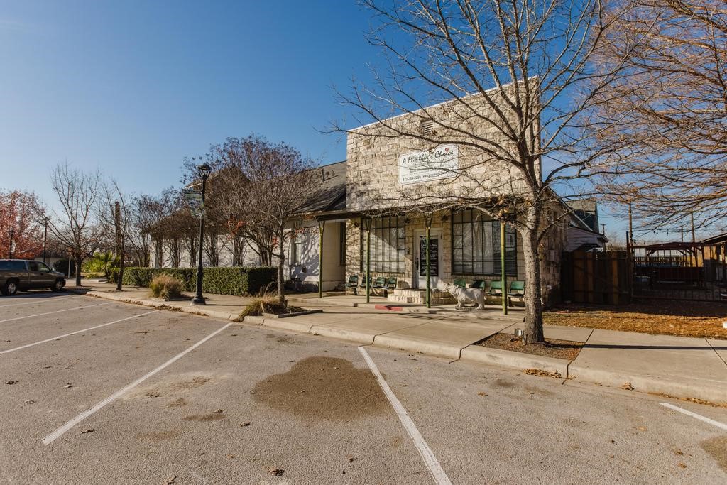 main property photo 7