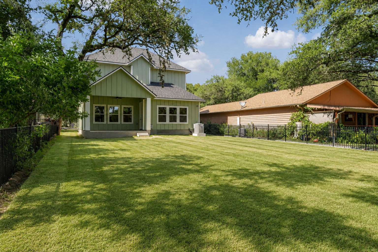 main property photo 7