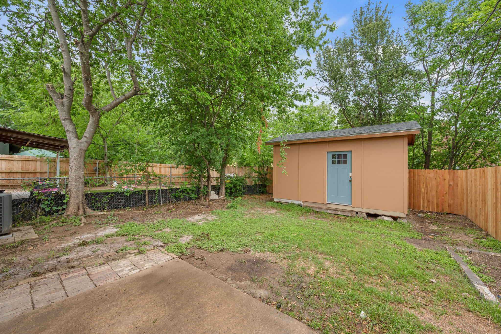 main property photo 21