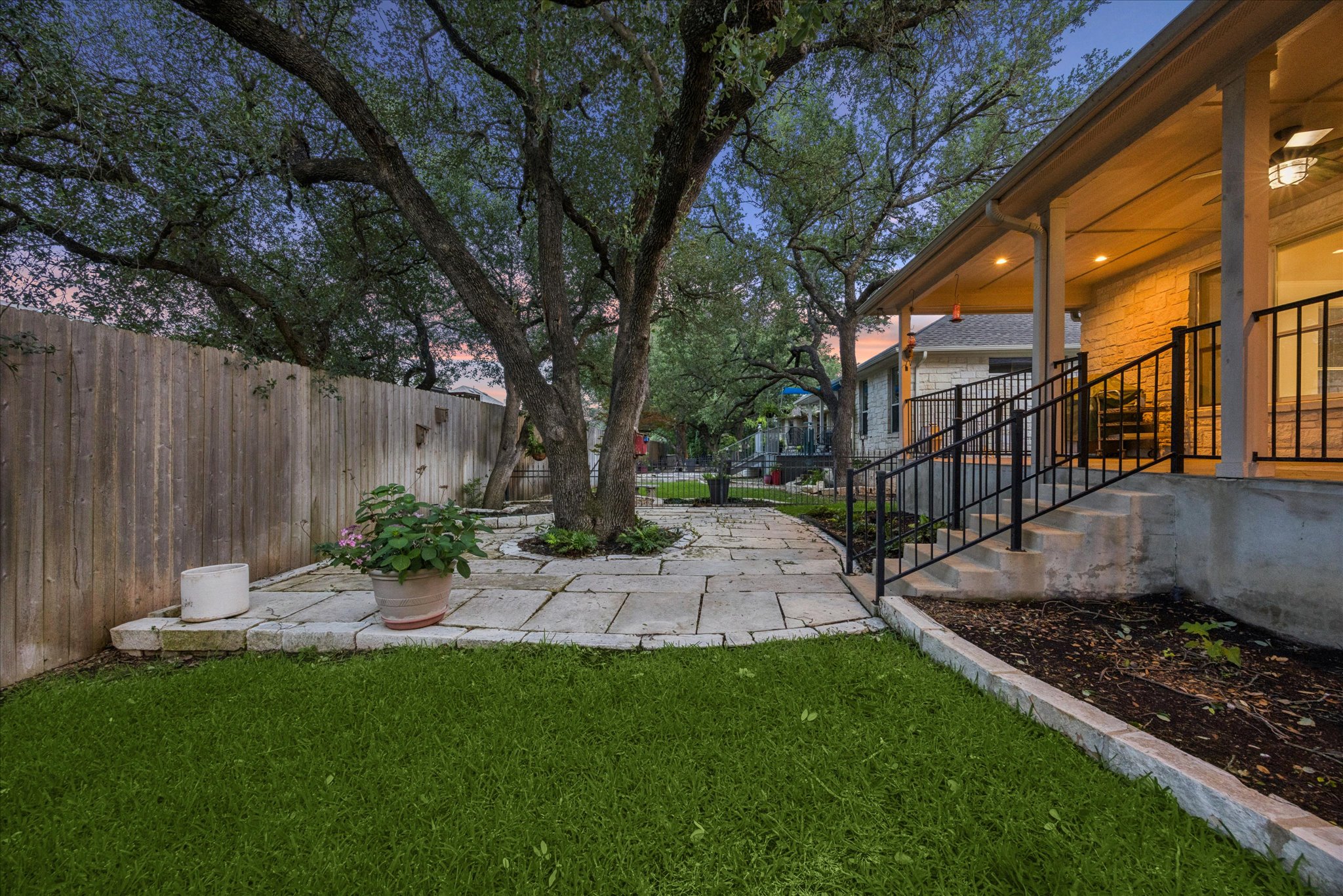 main property photo 27