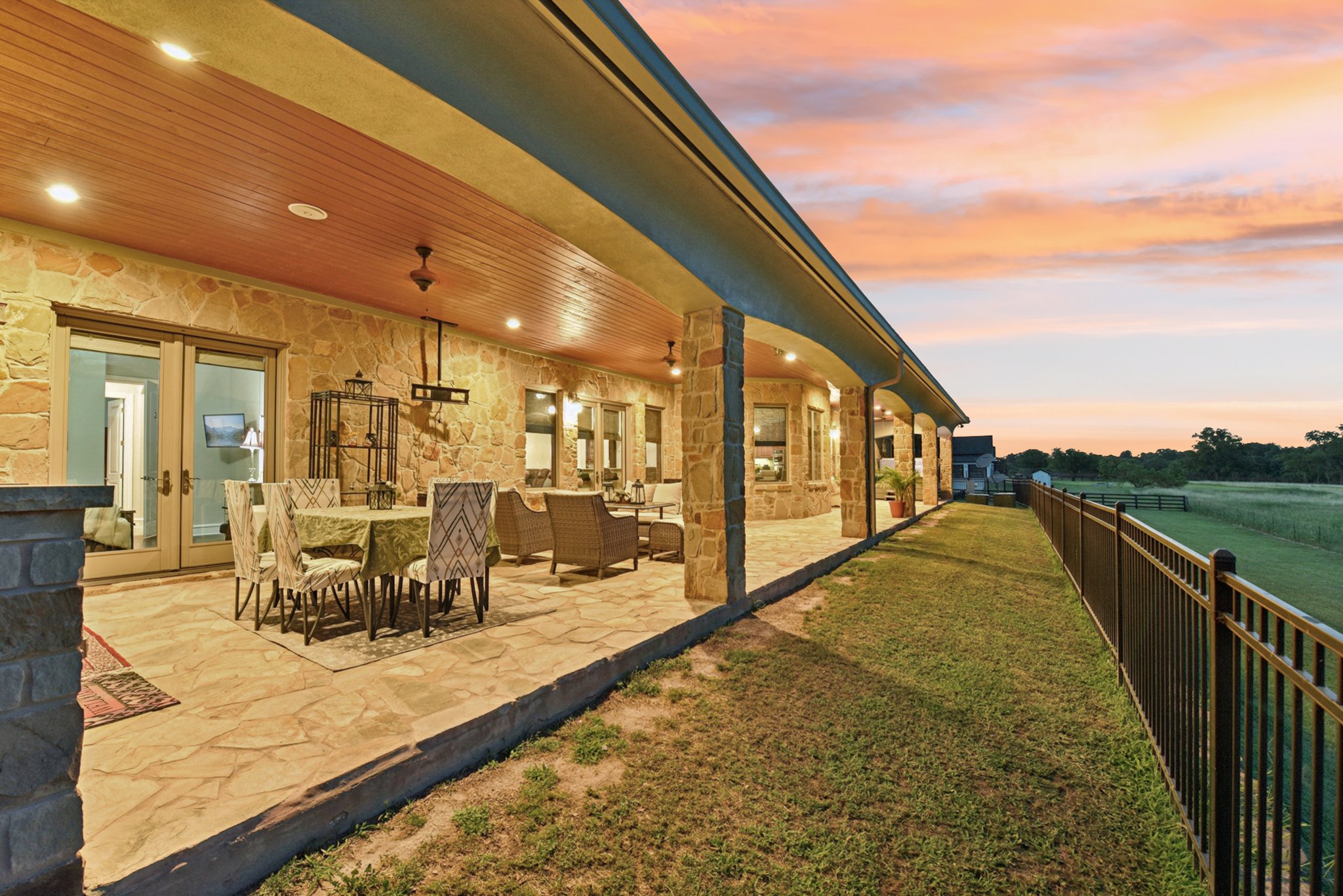 main property photo 25