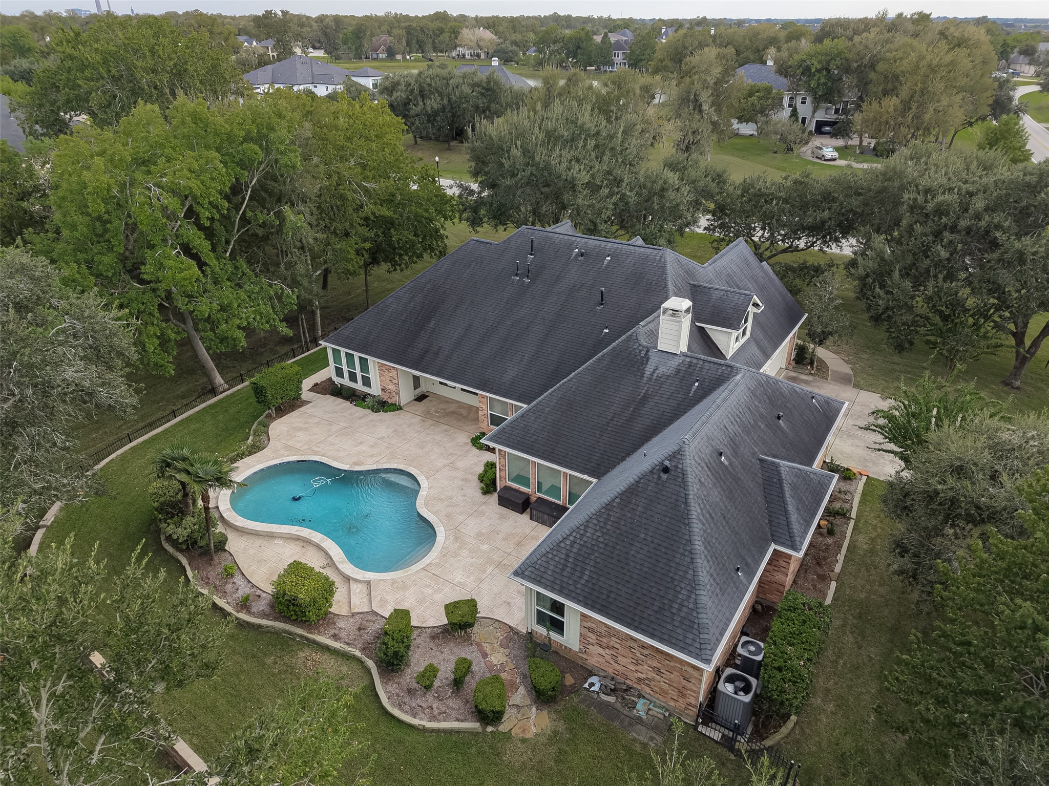 main property photo 38