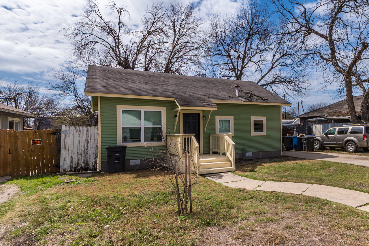 main property photo 1