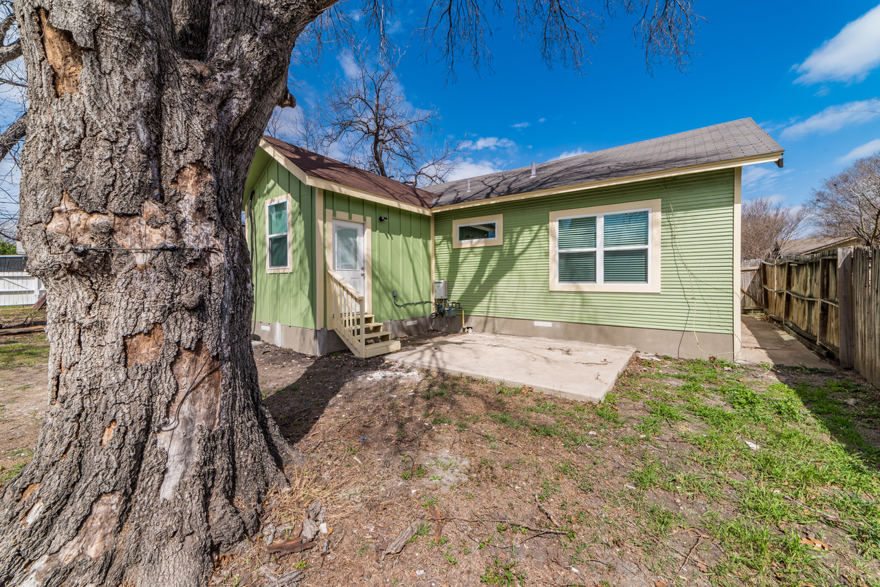 main property photo 26