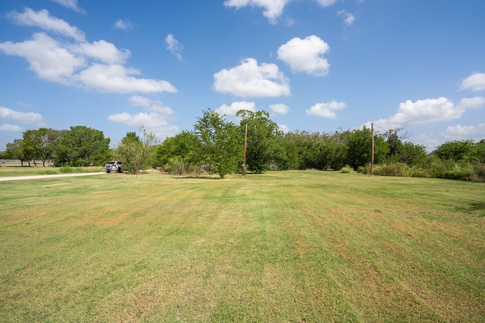main property photo 11